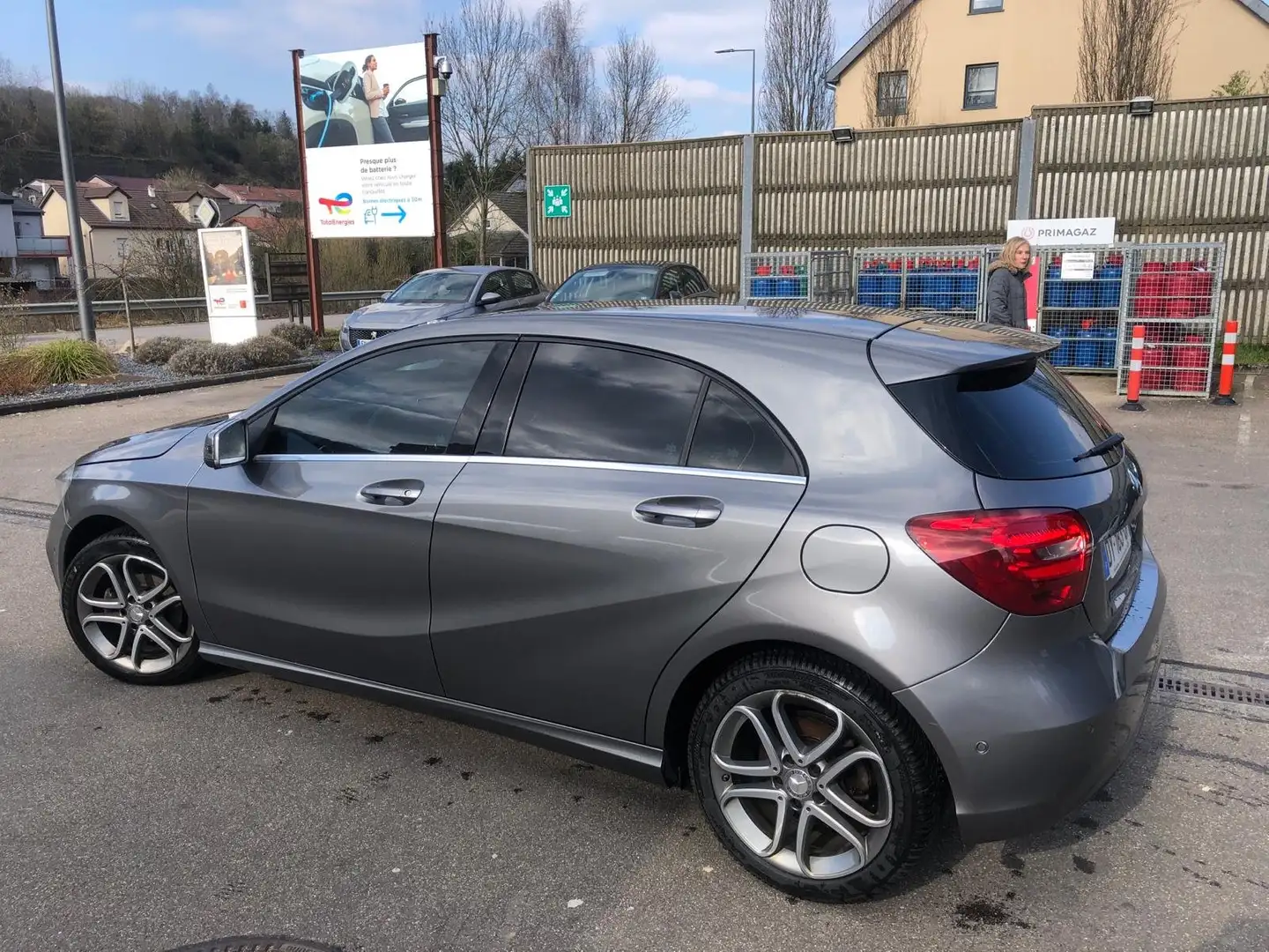 Mercedes-Benz A 160 Classe   d 7G-DCT Inspiration Gris - 2