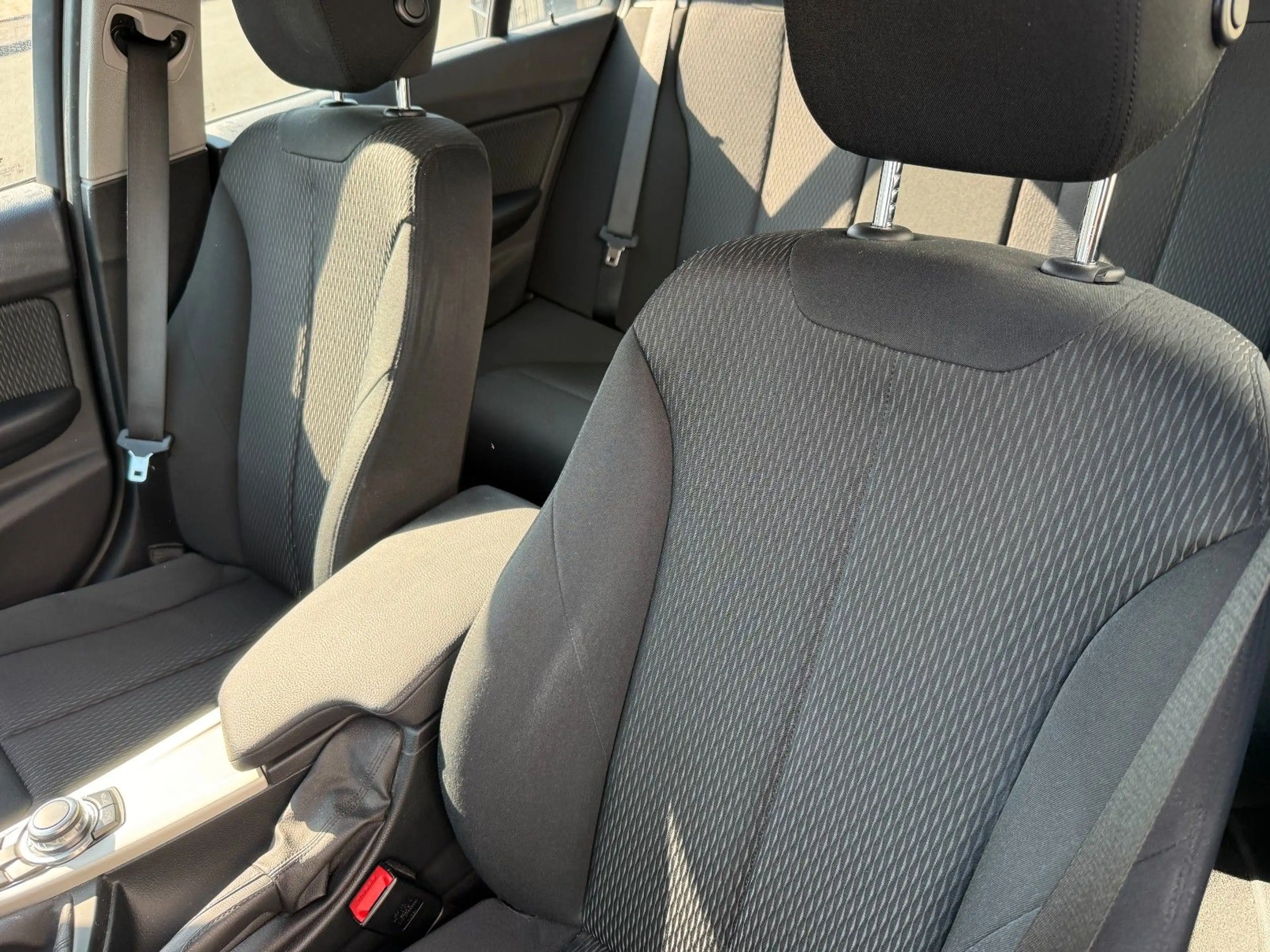 BMW 320 3 Touring 320 d xDrive — photo 15