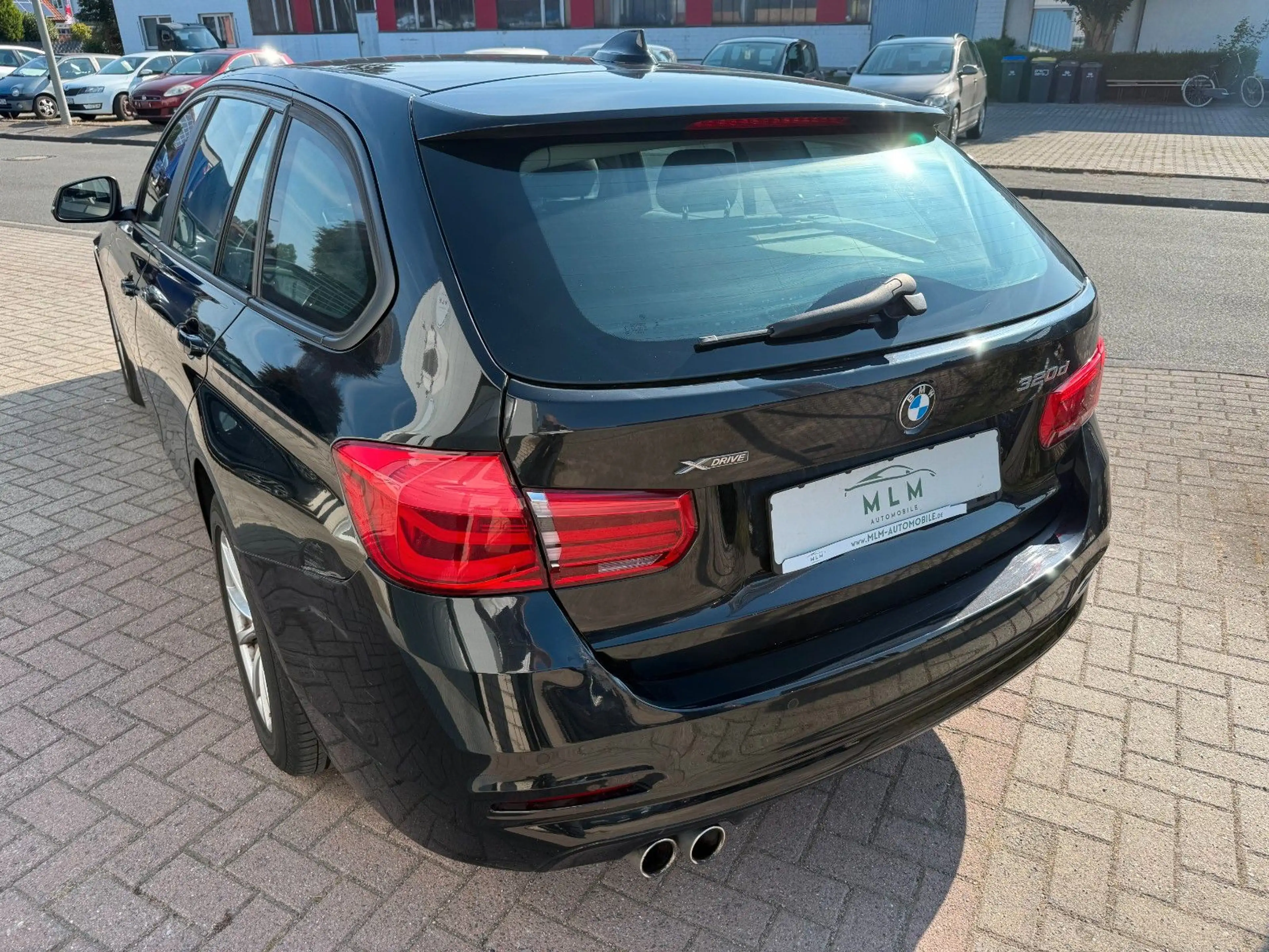 BMW 320 3 Touring 320 d xDrive — photo 8