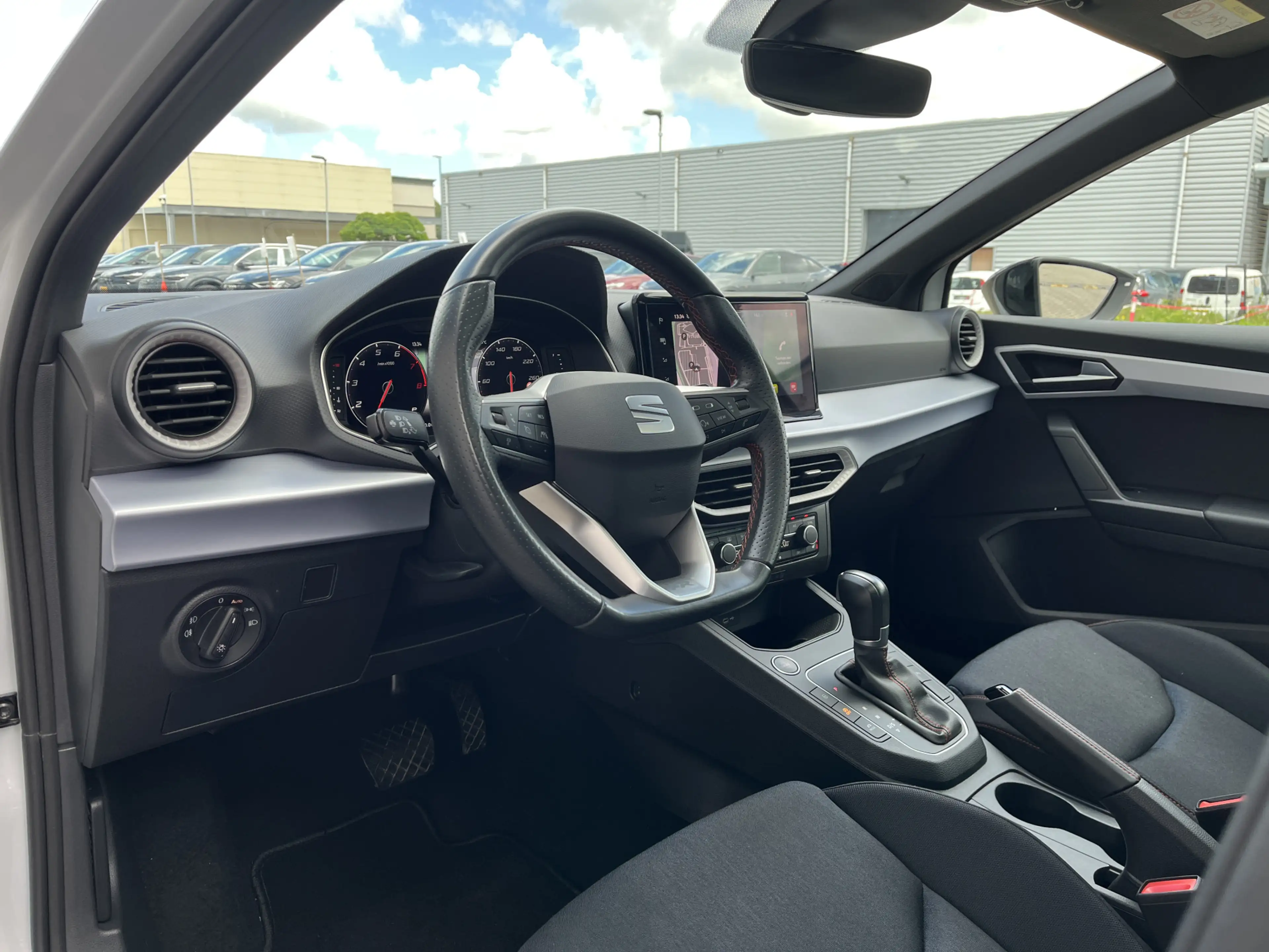 SEAT Ibiza 1.0 TSI FR / Panoramadak / Digitale Cockpit / LED — photo 13