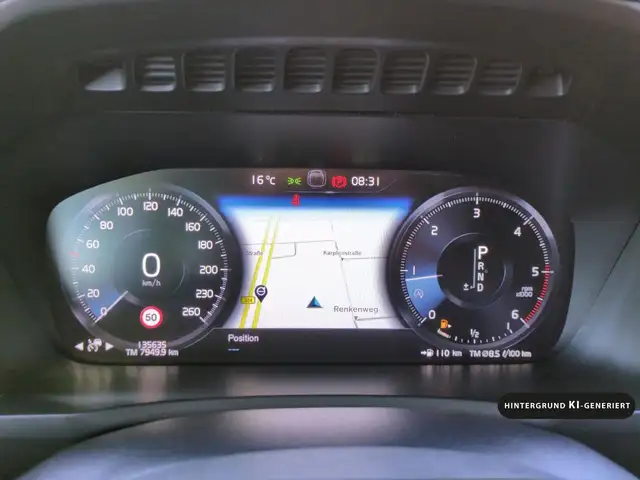 Volvo XC90 view 16