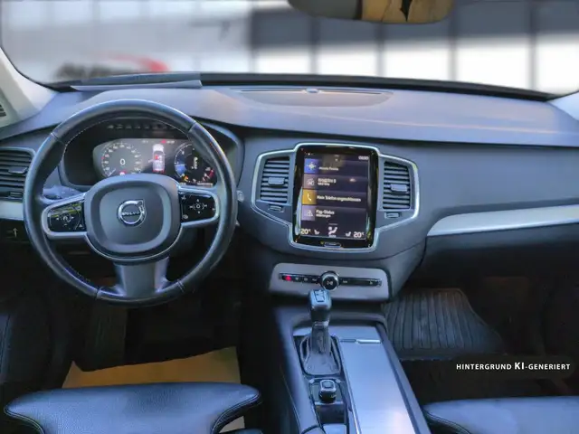 Volvo XC90 view 20