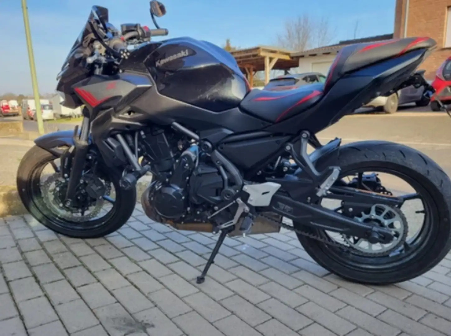 Kawasaki Z 650 Schwarz - 1