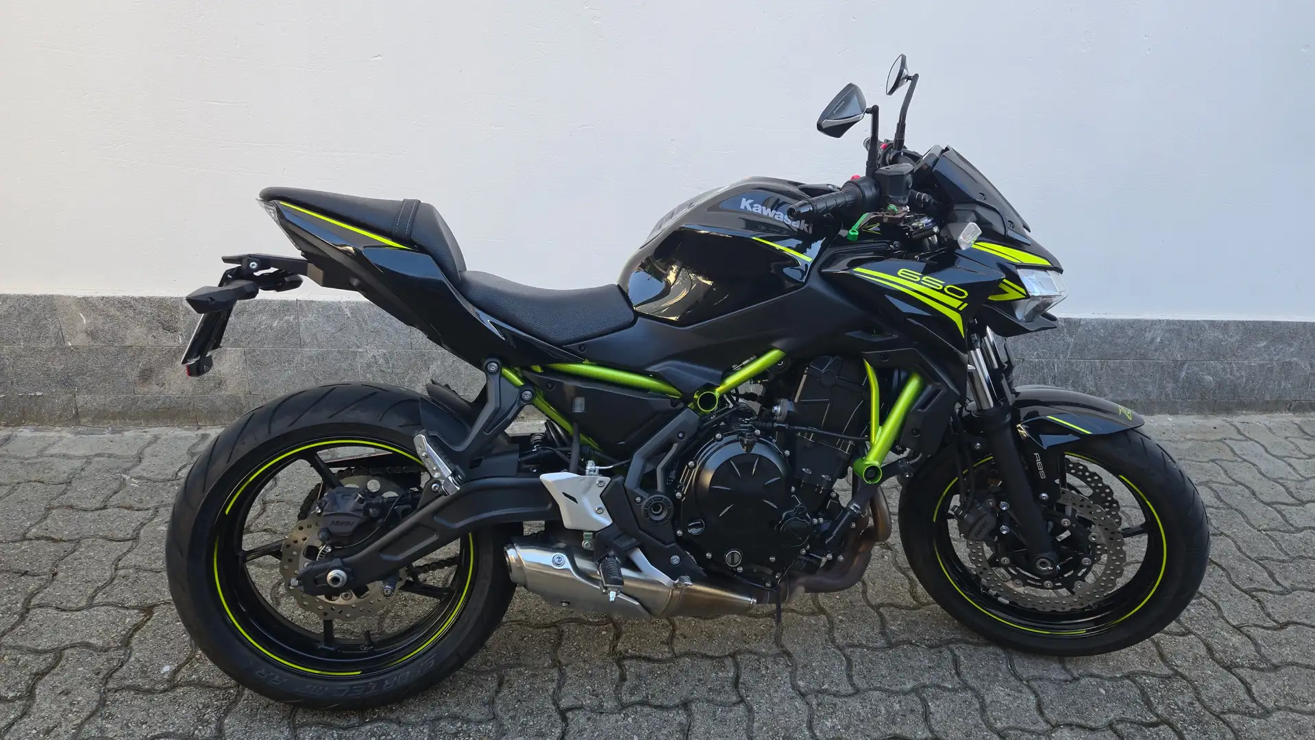 Kawasaki Z 650 ABS Nero - 2