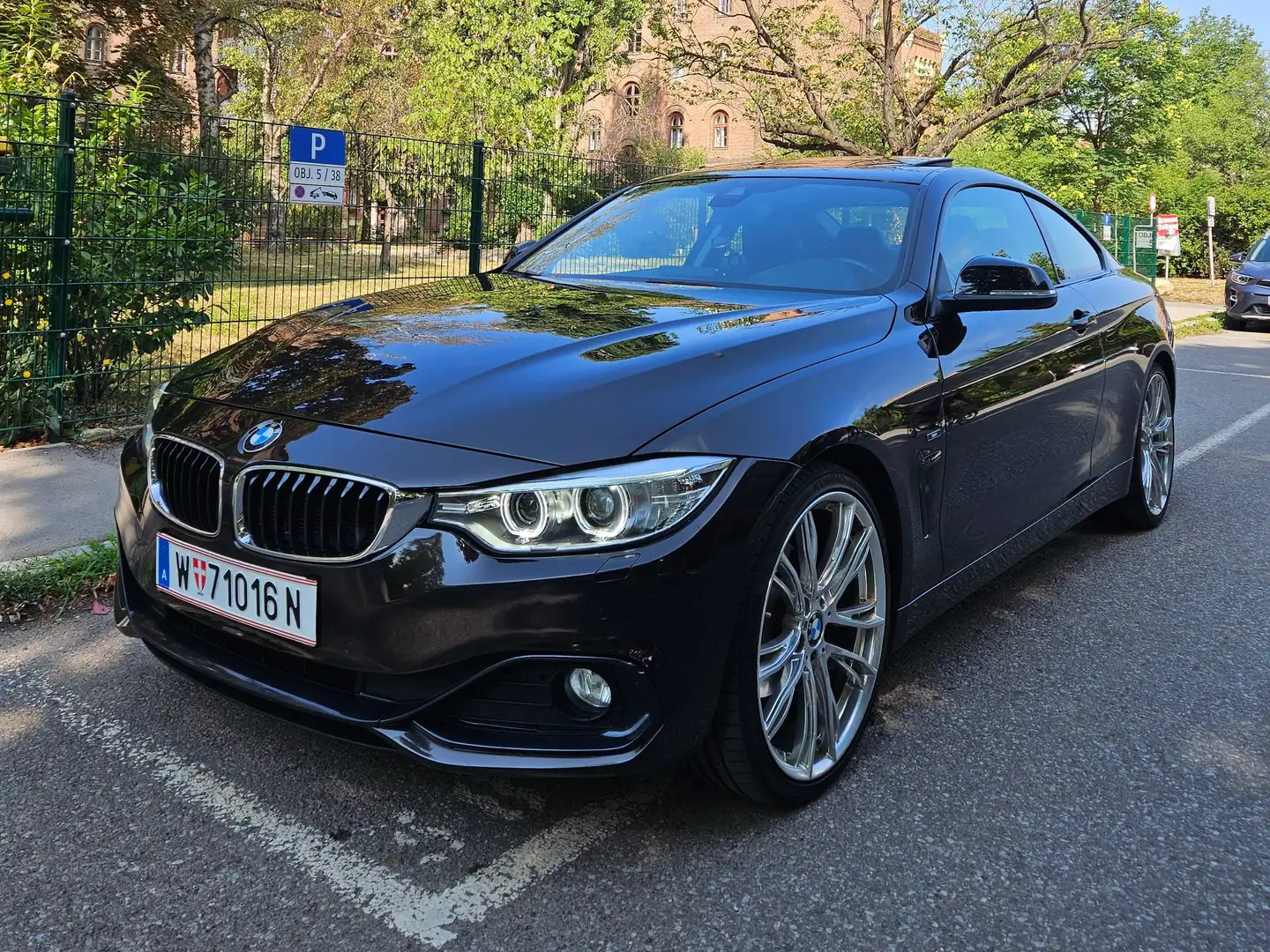 BMW 420 420d Coupe Aut. Braun - 1