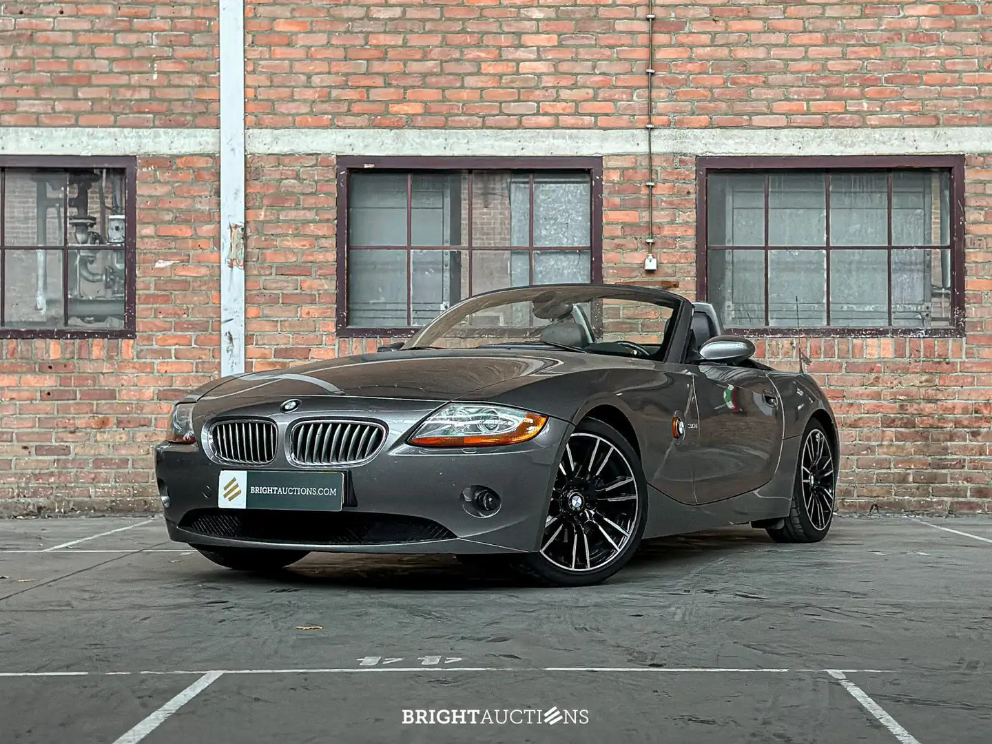 BMW Z4 Roadster 3.0i S Grijs - 2