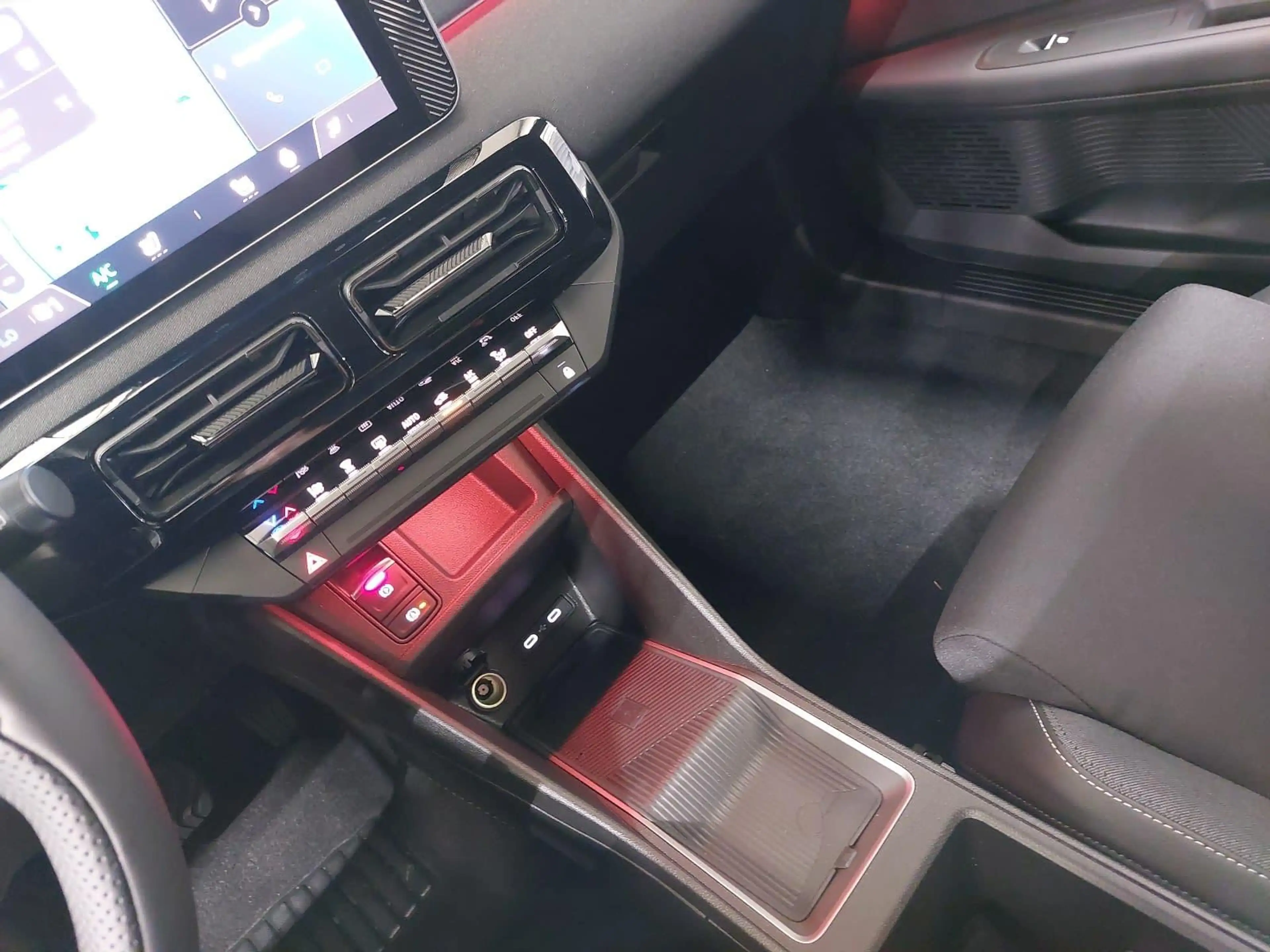 Nissan Micra MICRA EV 40 KWH ADVANCE WINTER 2-FARBEN — photo 13