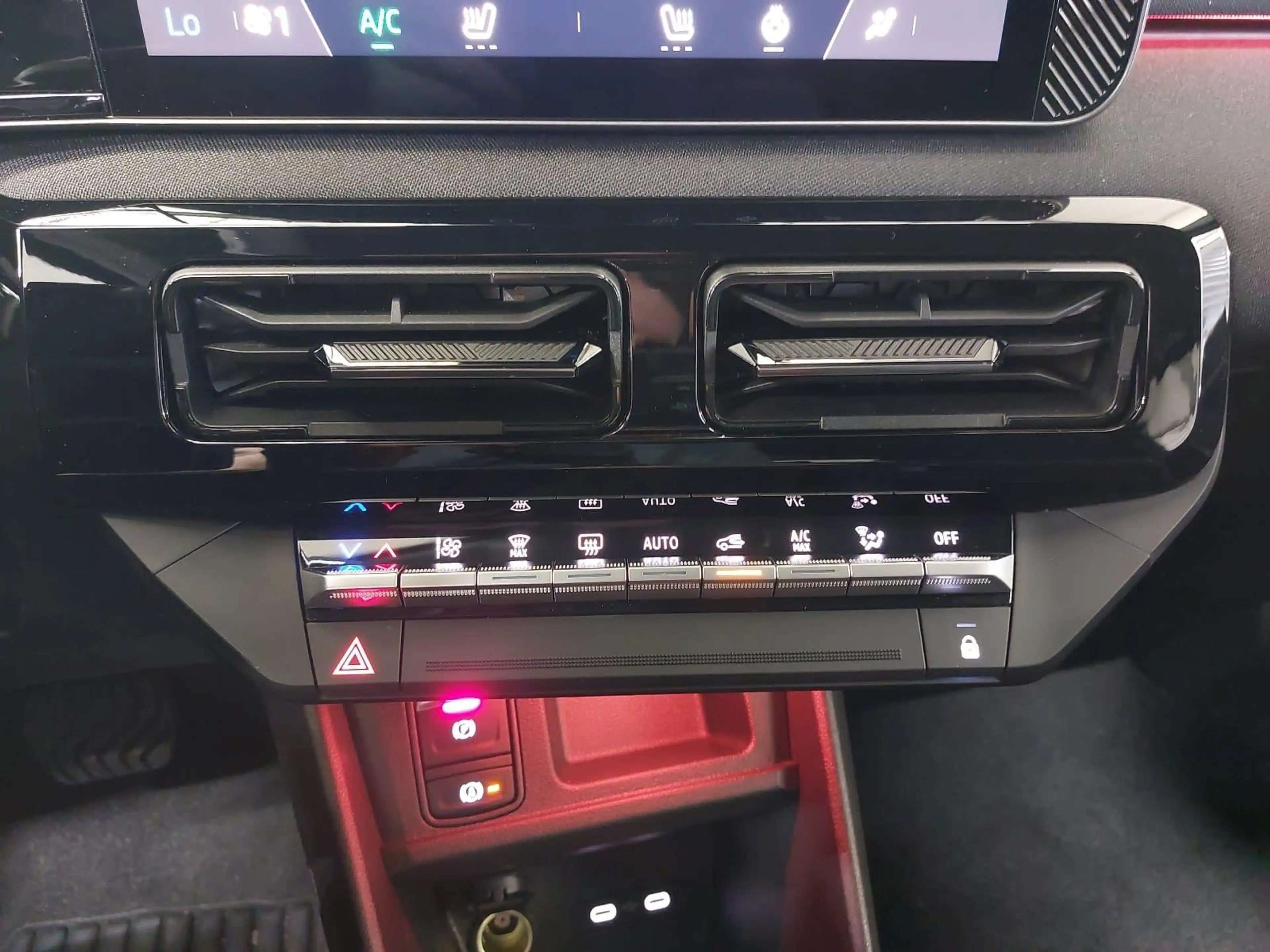 Nissan Micra MICRA EV 40 KWH ADVANCE WINTER 2-FARBEN — photo 12