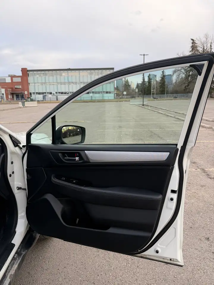 Subaru OUTBACK снимка Subaru OUTBACK