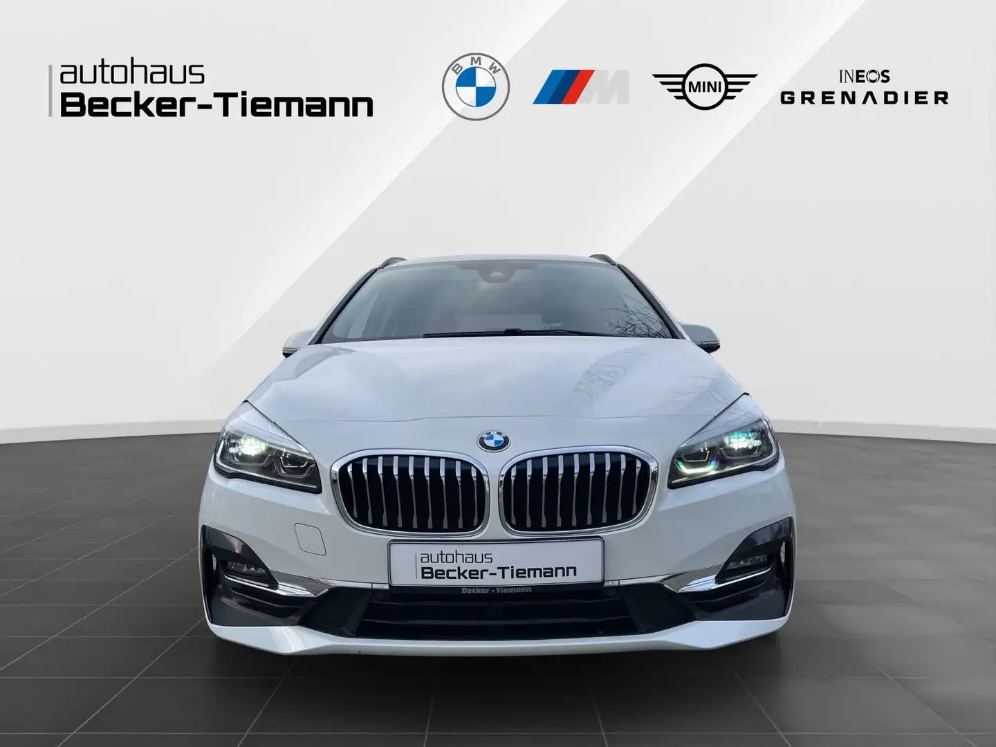 BMW 218 d Gran Tourer Luxury Line Adpat.-LED HUD RFK Weiß - 2