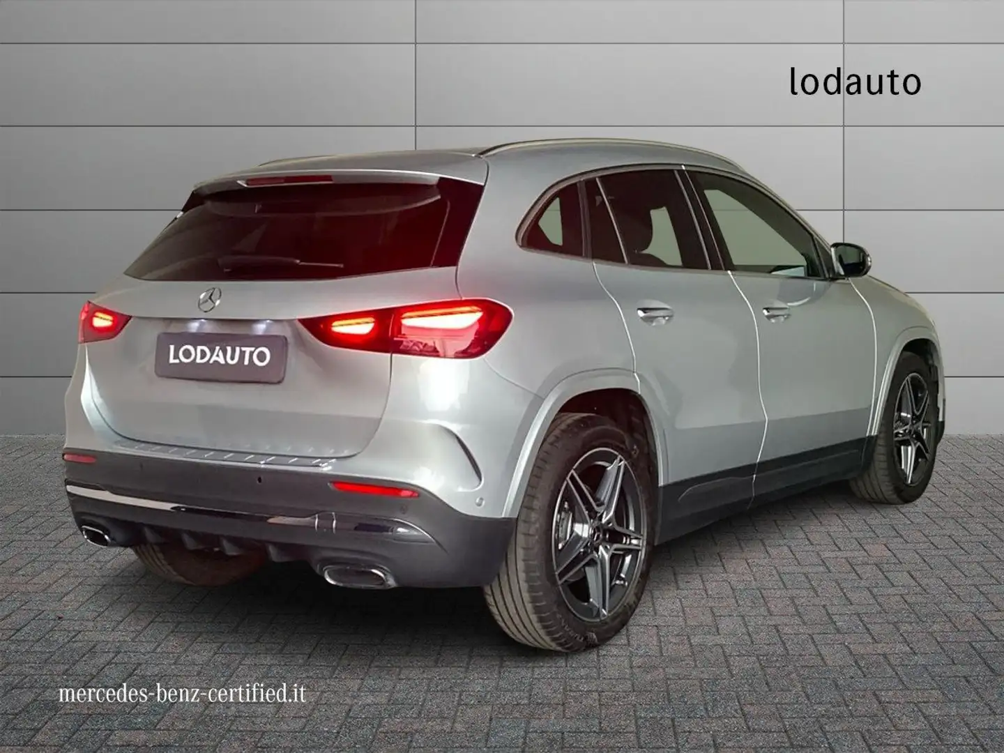 Mercedes-Benz GLA 200 GLA 200 d Automatic AMG Line Advanced Plus Argento - 2