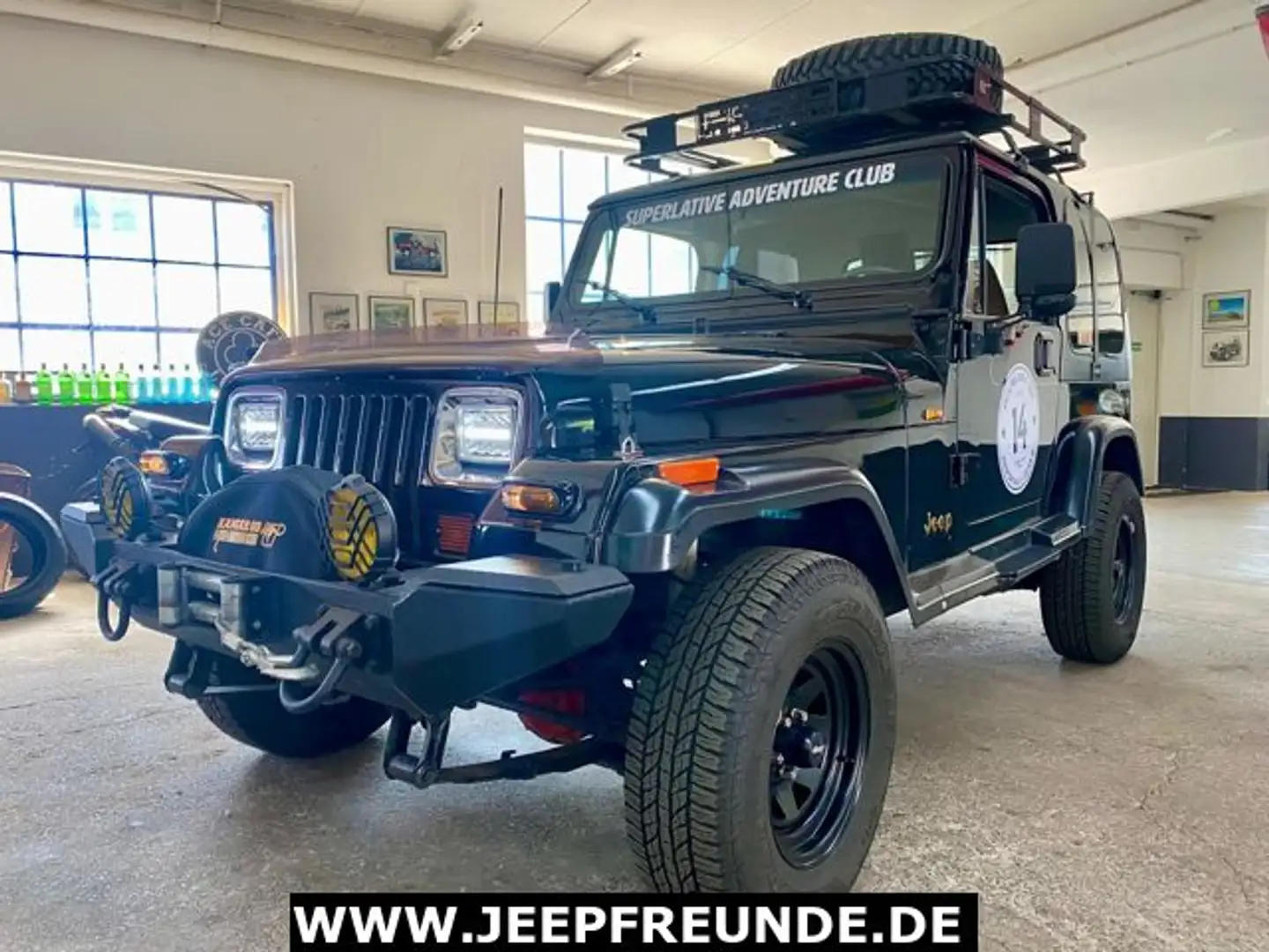 Jeep Wrangler 2,5l Abenteuer Rally ! Noir - 1