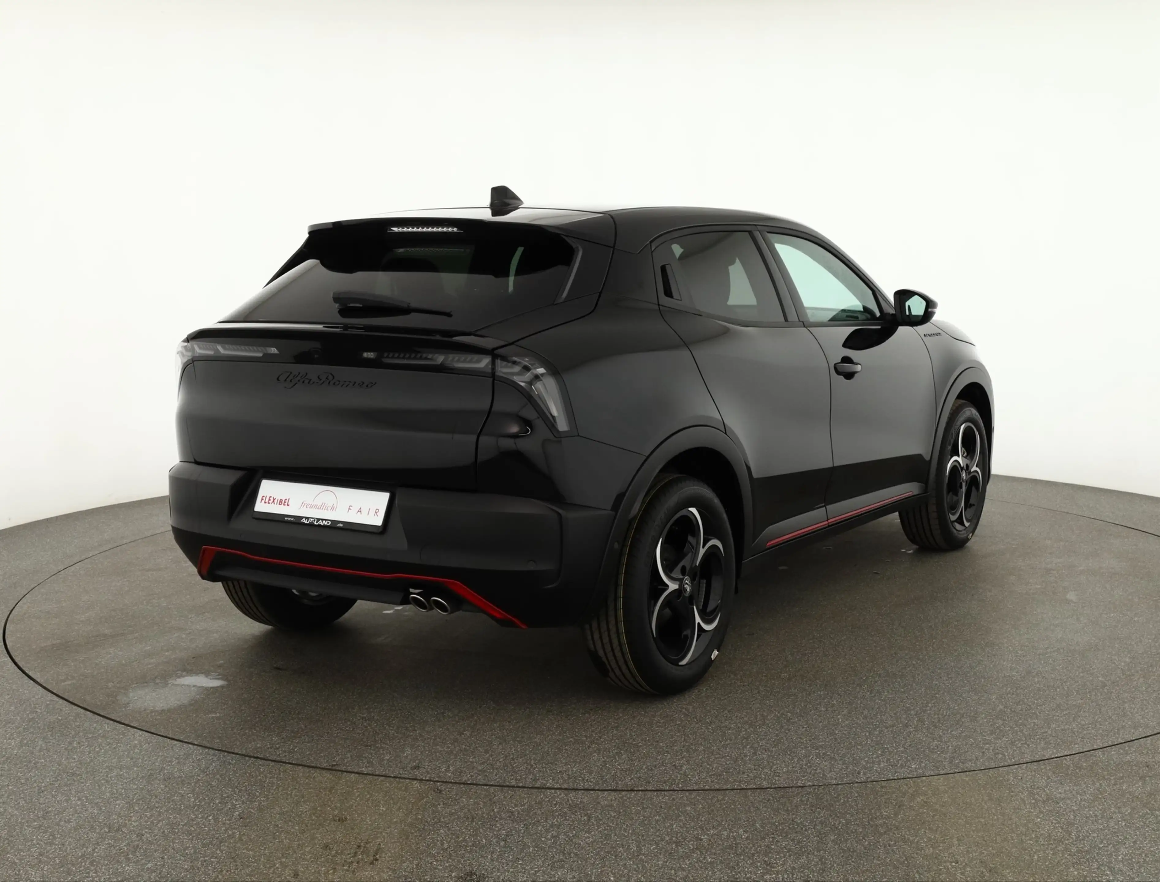 Alfa Romeo Junior Ibrida Speciale 1.2 VGT LED ACC Navi — photo 6