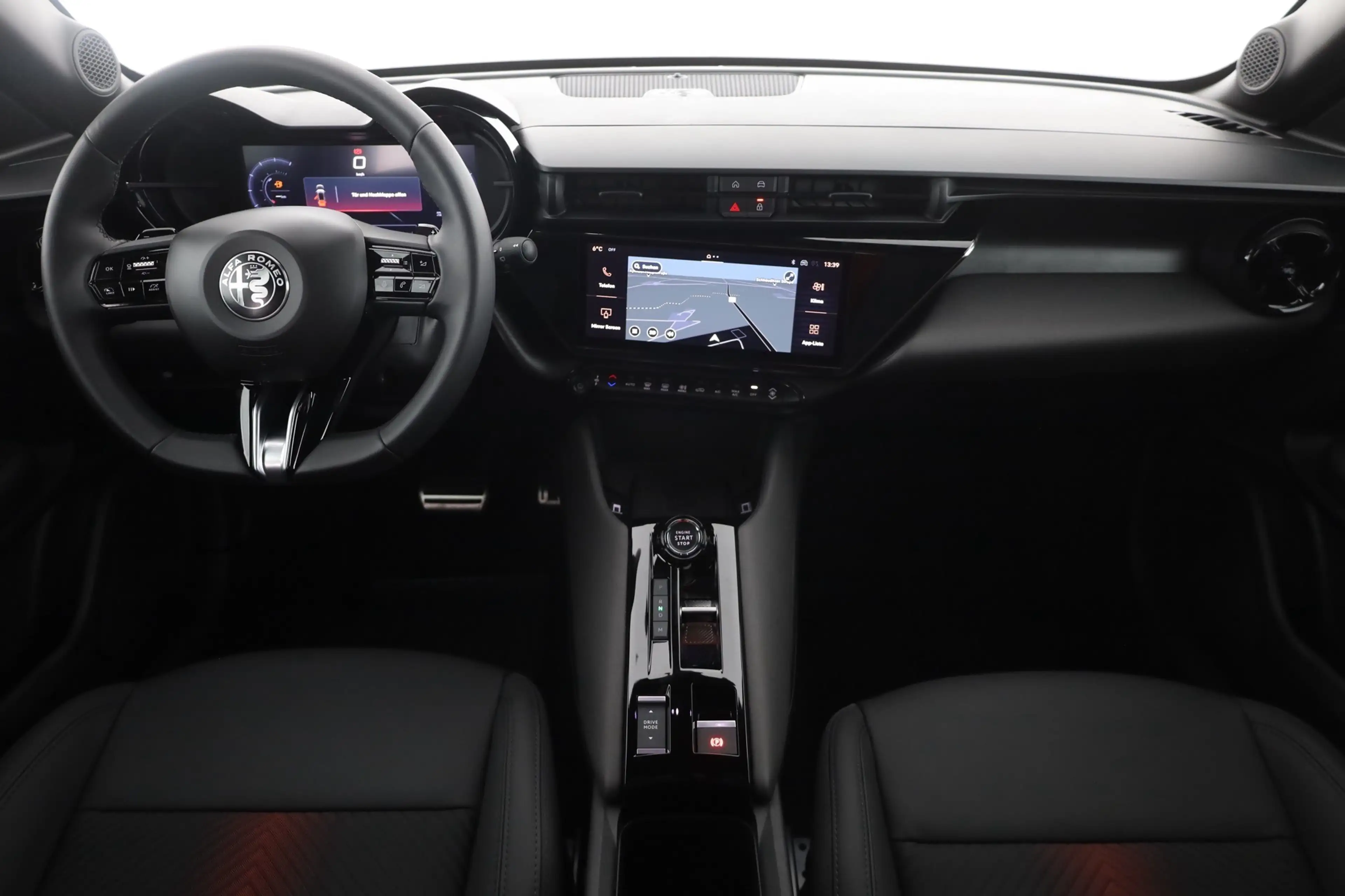 Alfa Romeo Junior Ibrida Speciale 1.2 VGT LED ACC Navi — photo 9