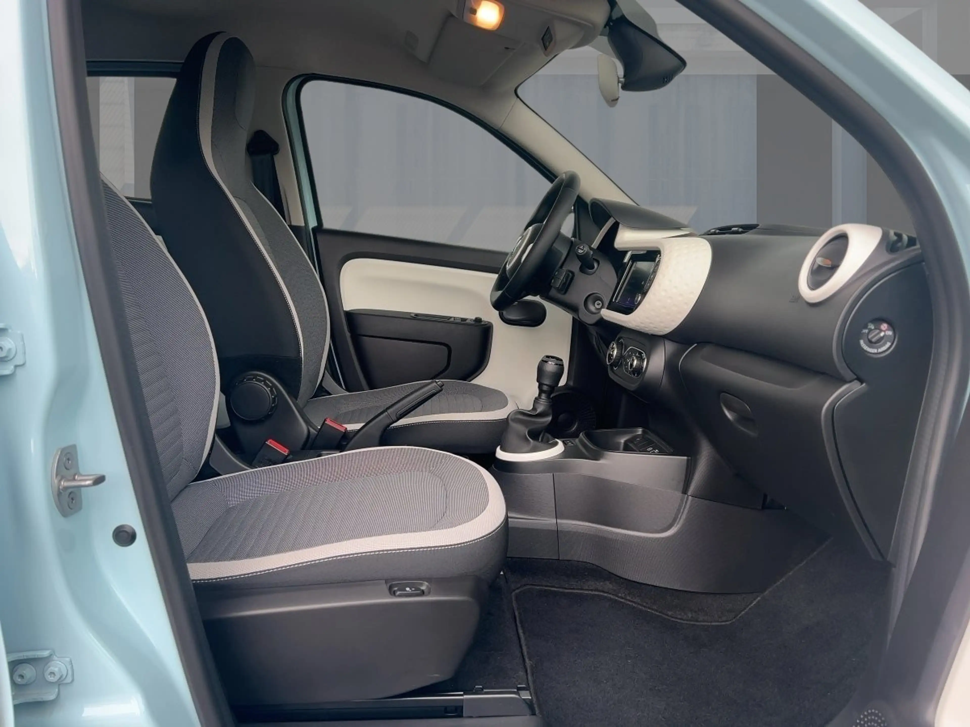 Renault Twingo EQUILIBRE SCe 65 Start & Stop Apple CarPlay — photo 8