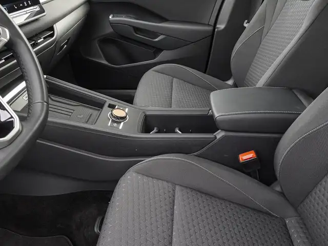 Volkswagen T-Roc view 14