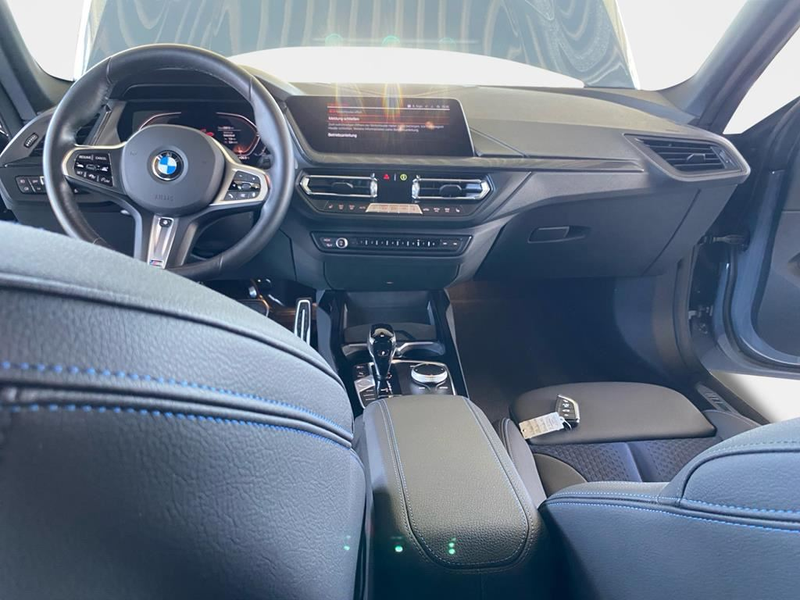 BMW 218 M Sport — photo 12
