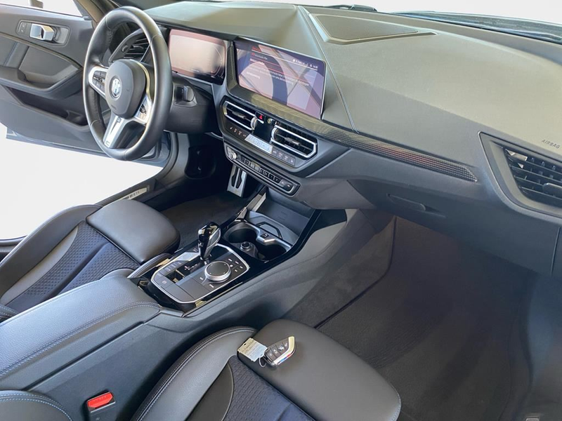BMW 218 M Sport — photo 14