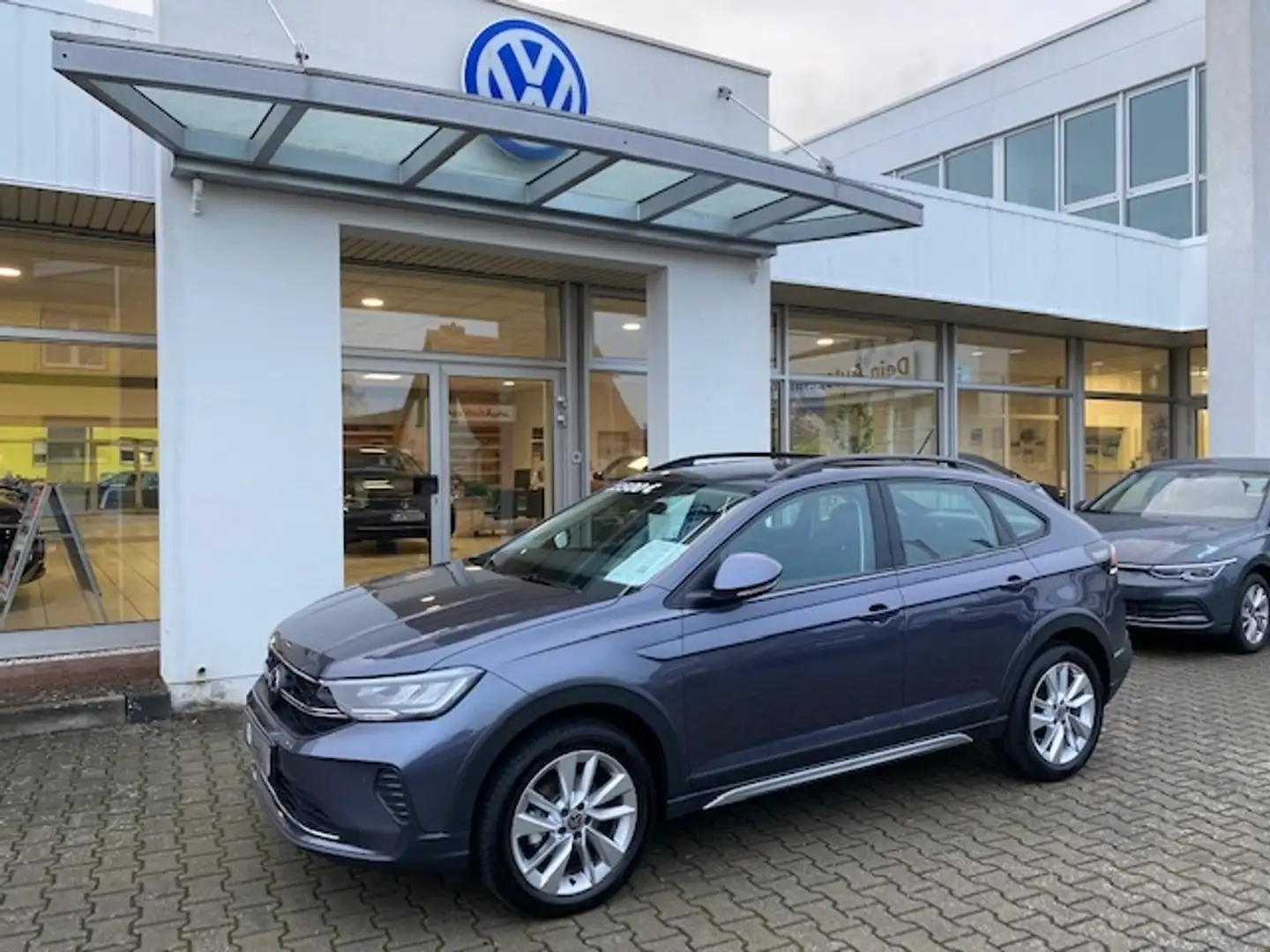 Volkswagen Taigo 1.0 TSI Life Grau - 2