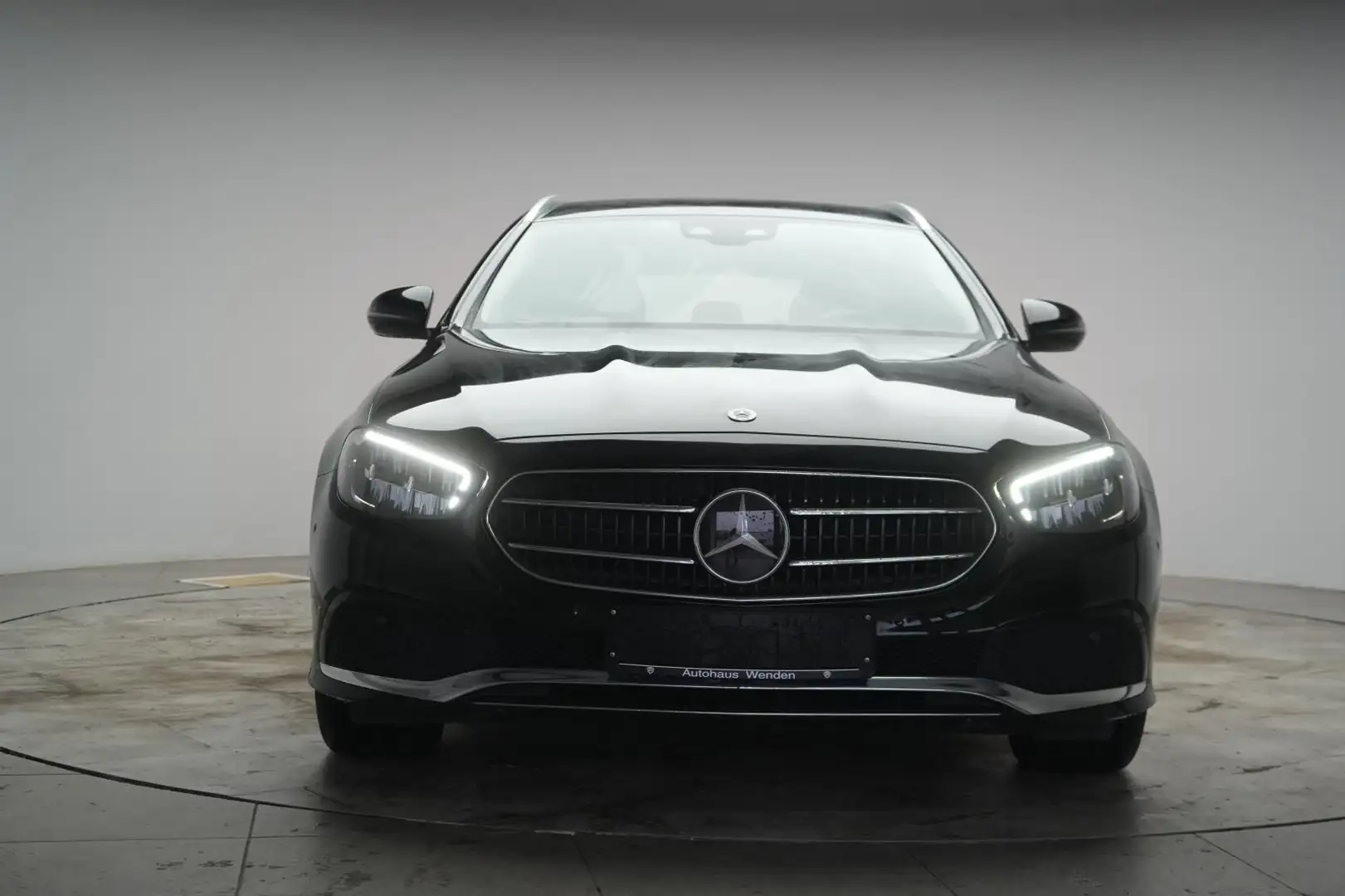 Mercedes-Benz E 300 de T 9G-Tronic Avantgarde Distronic/Kamera Black - 2