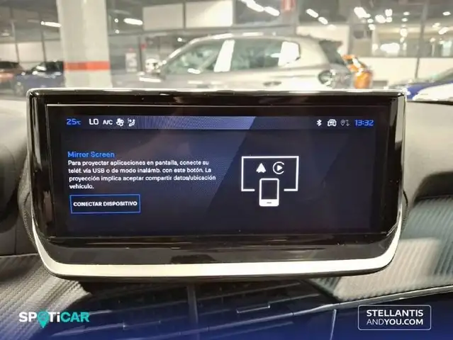 Peugeot 2008 view 15