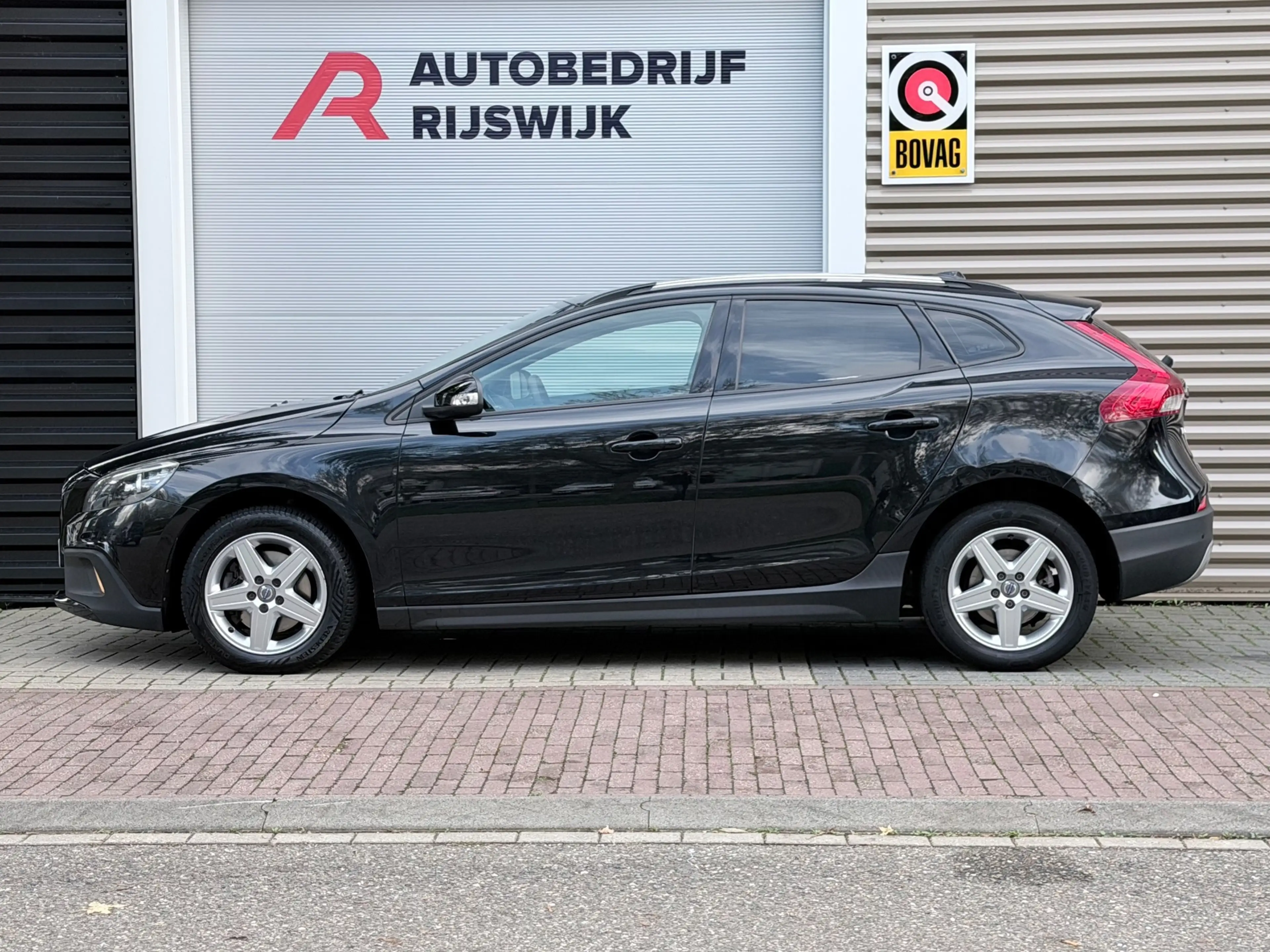 Volvo V40 Cross Country 1.6 D2 Summum Navigatie/Airco — photo 2