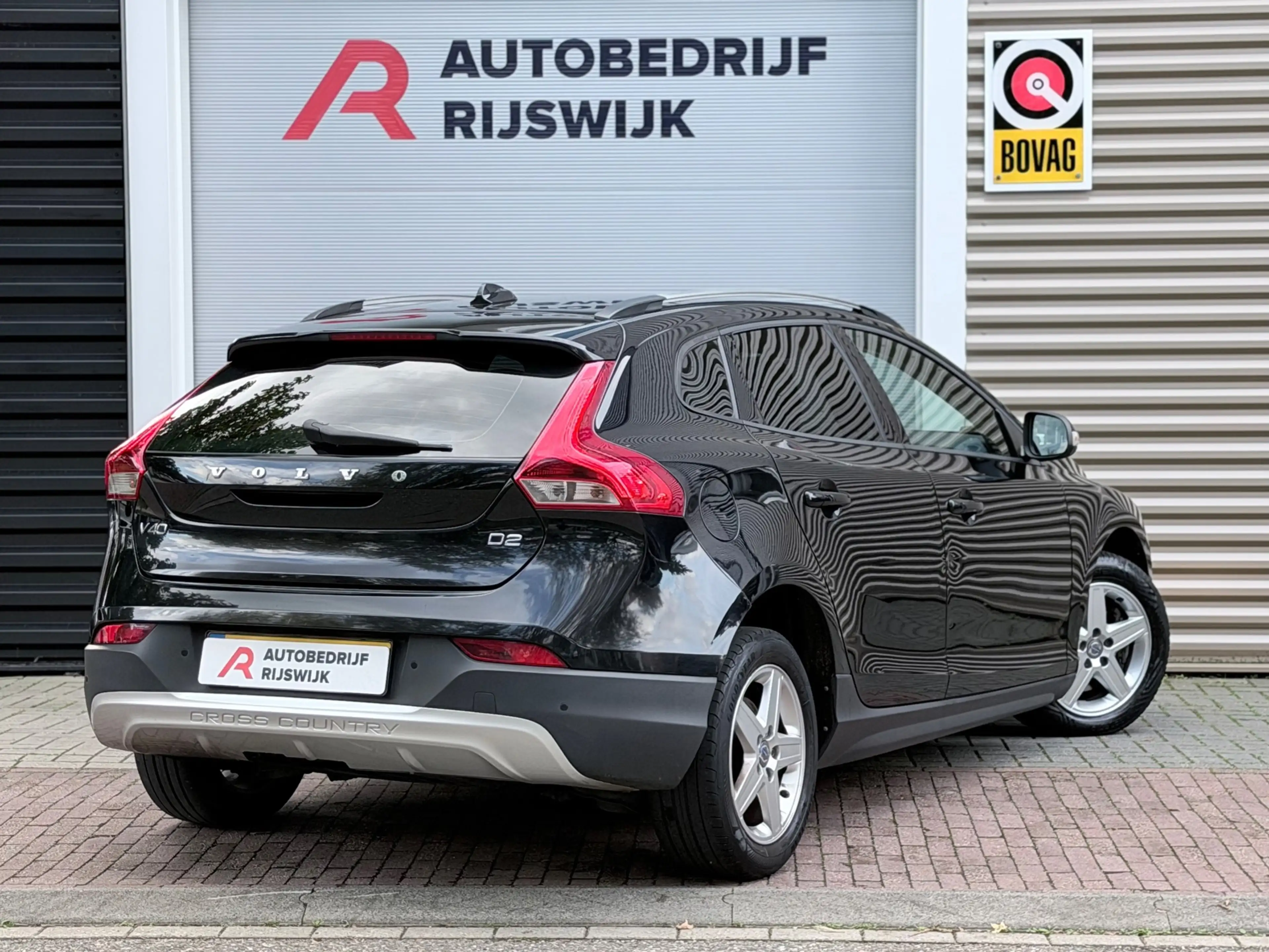 Volvo V40 Cross Country 1.6 D2 Summum Navigatie/Airco — photo 4