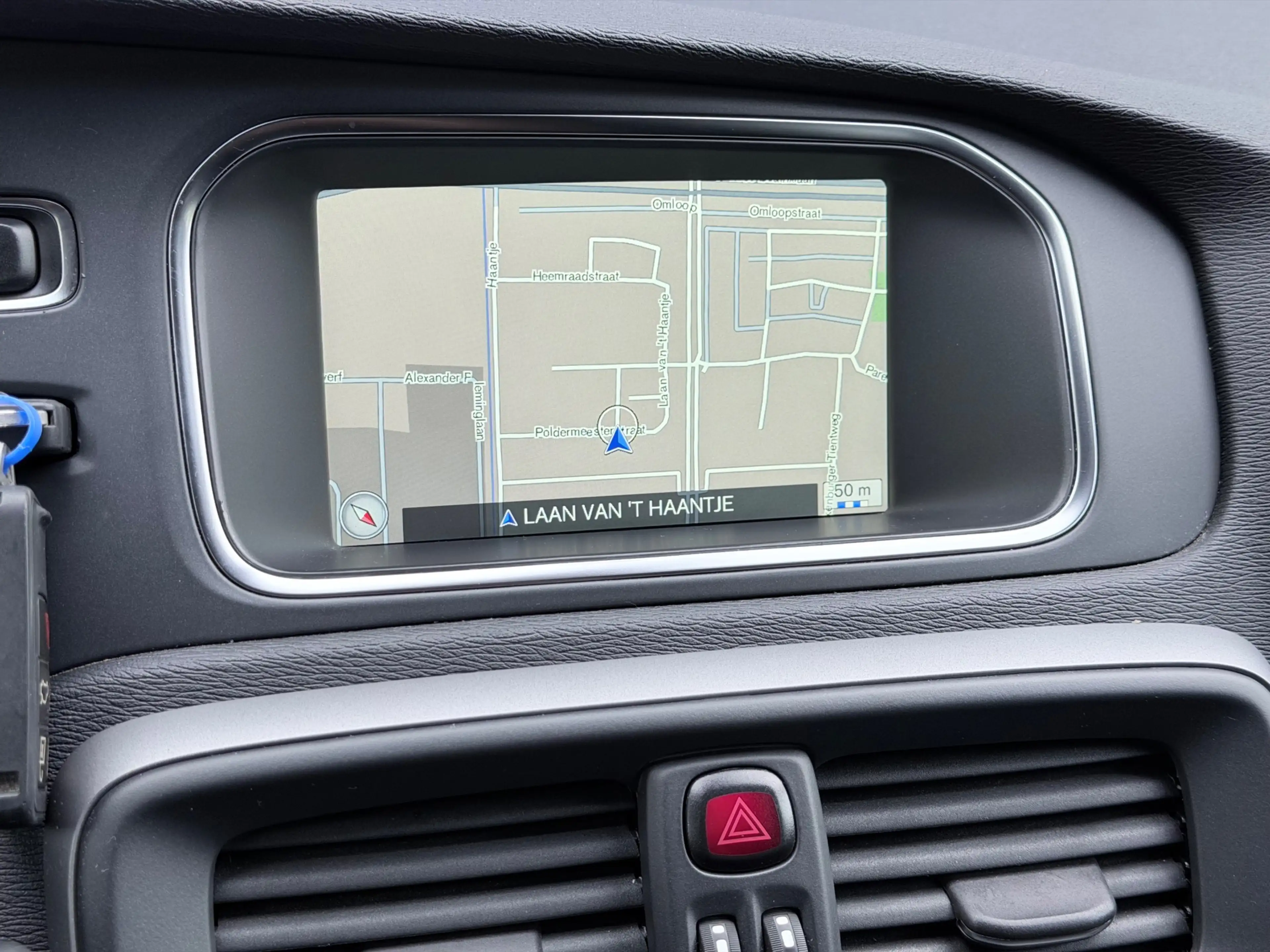 Volvo V40 Cross Country 1.6 D2 Summum Navigatie/Airco — photo 16