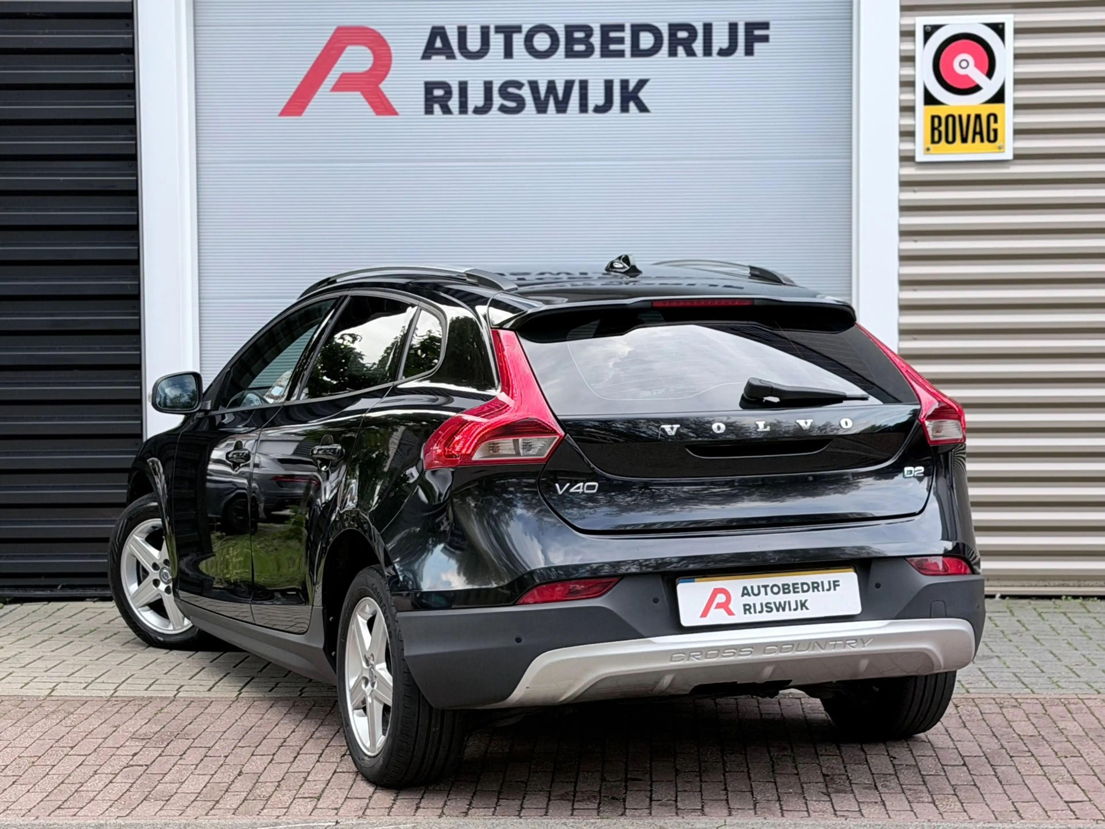 Volvo V40 Cross Country 1.6 D2 Summum Navigatie/Airco — photo 3