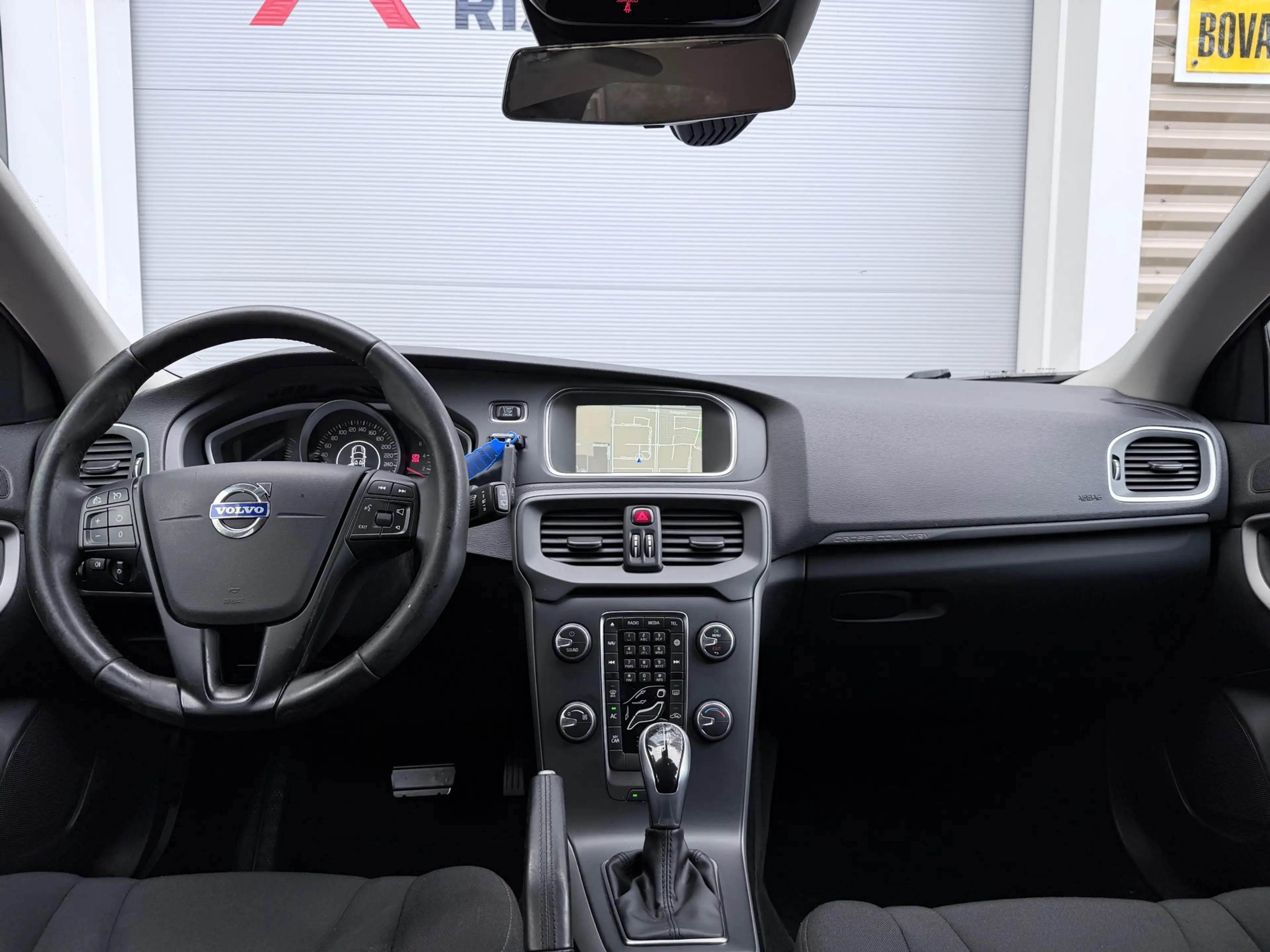 Volvo V40 Cross Country 1.6 D2 Summum Navigatie/Airco — photo 10