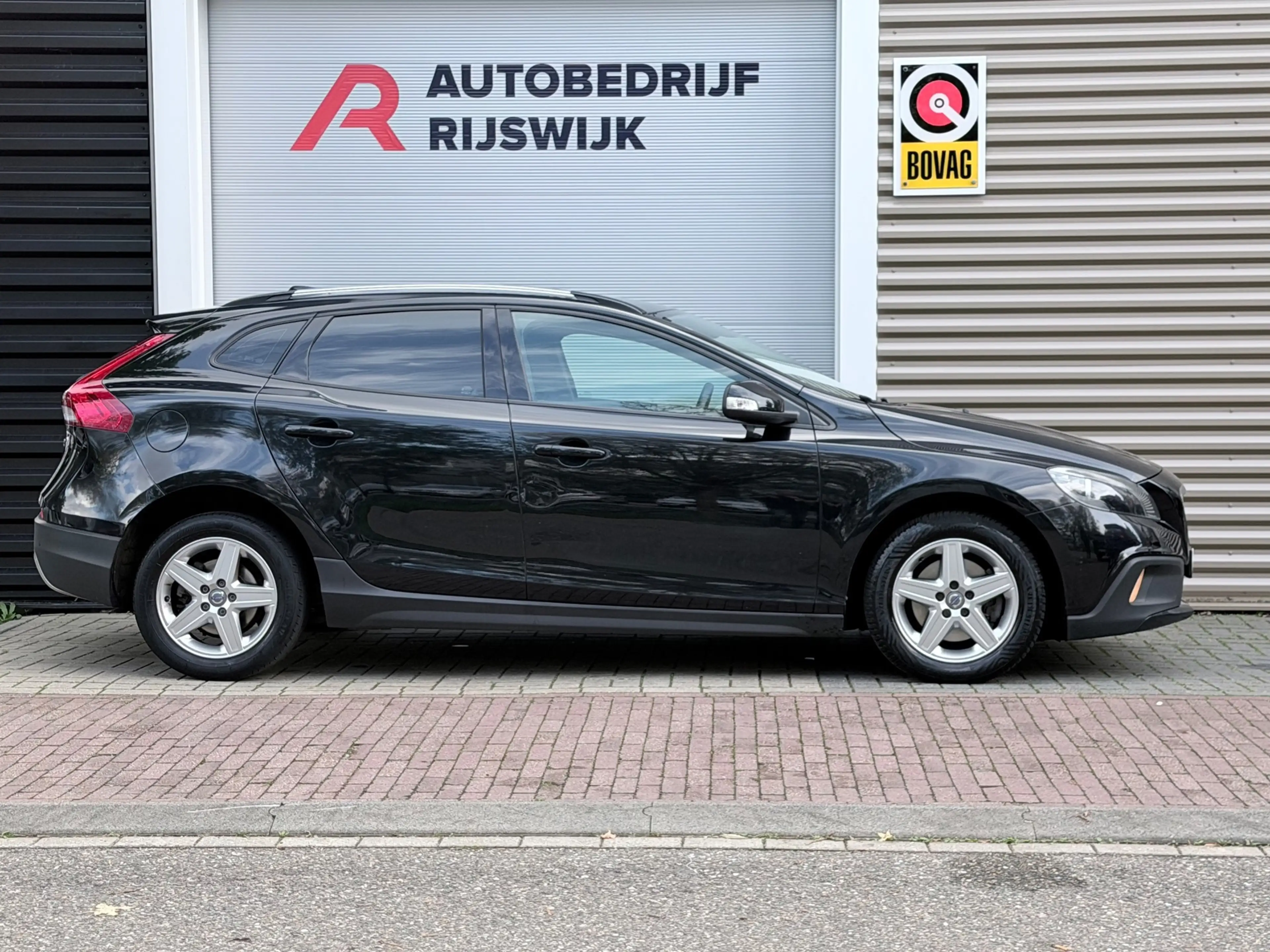 Volvo V40 Cross Country 1.6 D2 Summum Navigatie/Airco — photo 5