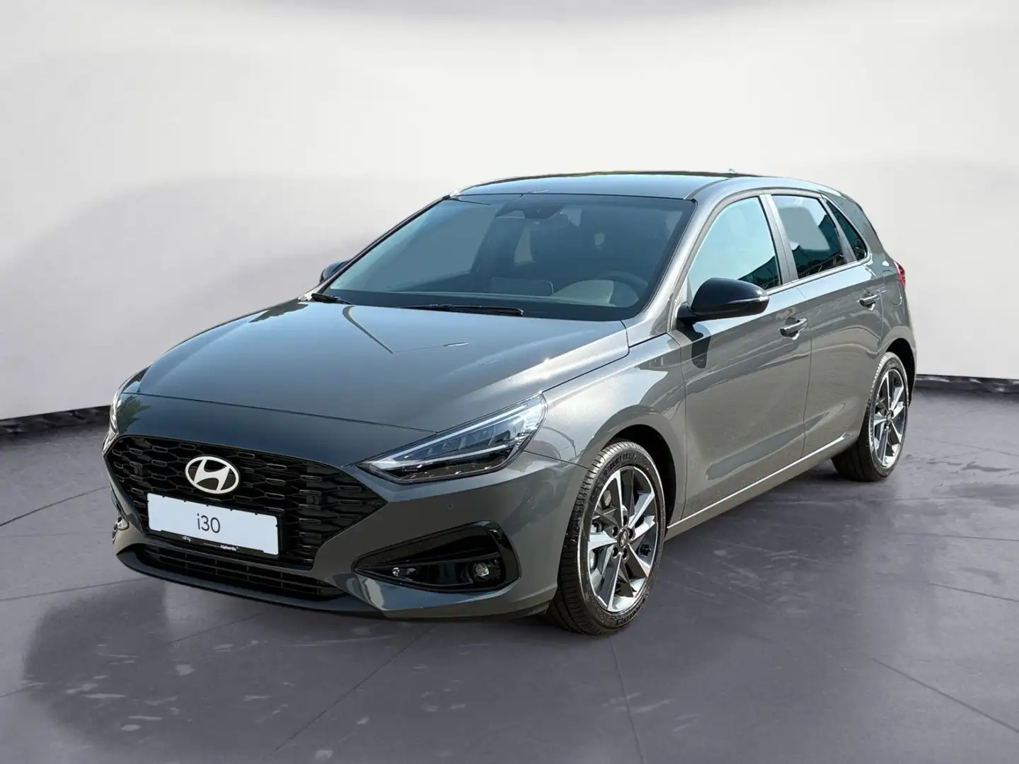 Hyundai i30 1.5 T-GDI Hybrid Advantage Tuttlingen Hyunda Grijs - 2