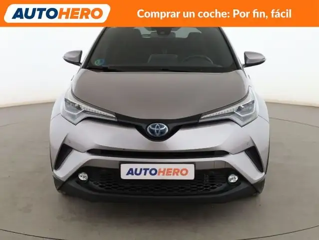 Toyota C-HR view 9