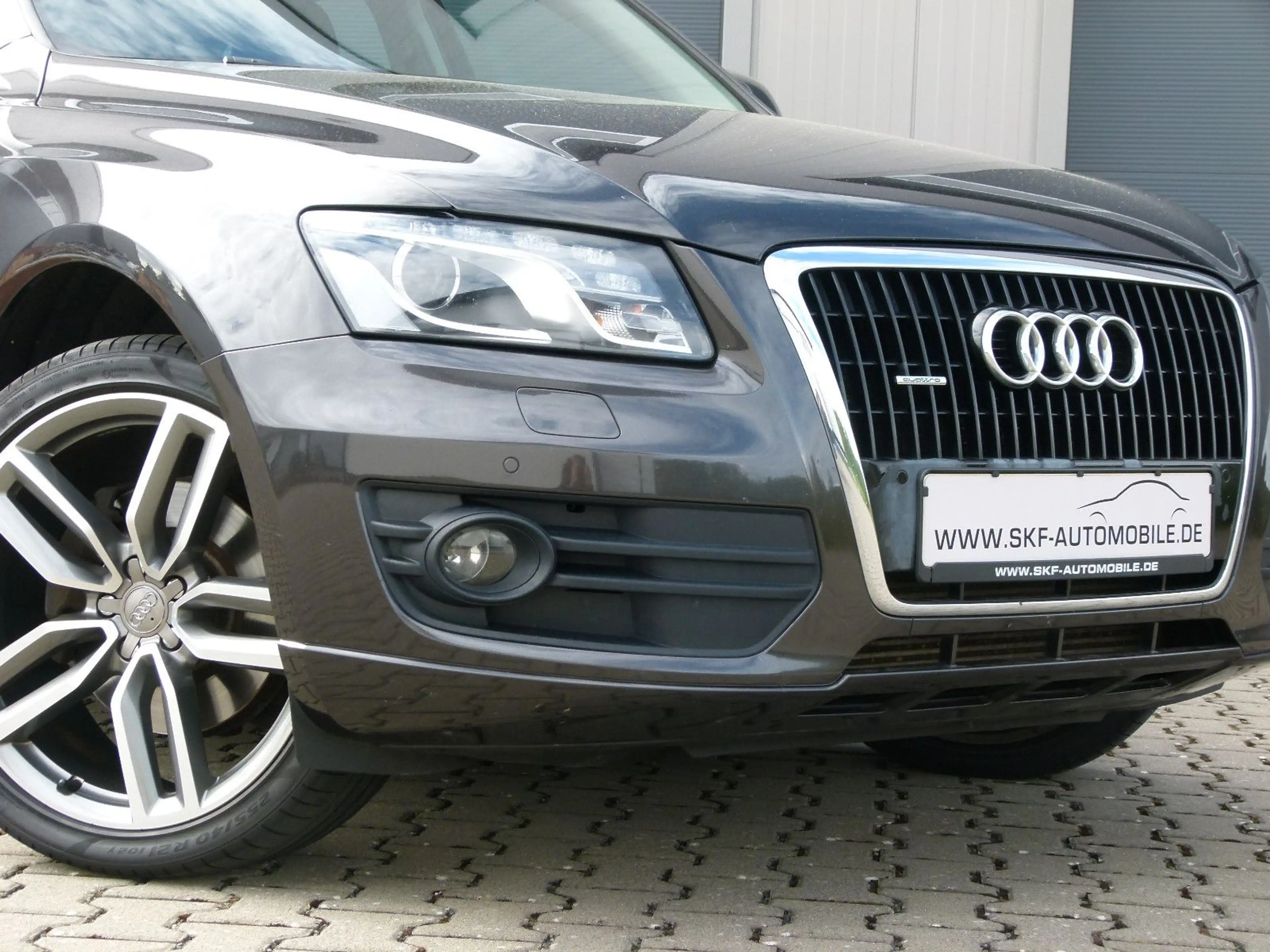 Audi Q5 3.0 TDI 176 kW quattro S-line AHK Navi Xenon — photo 4