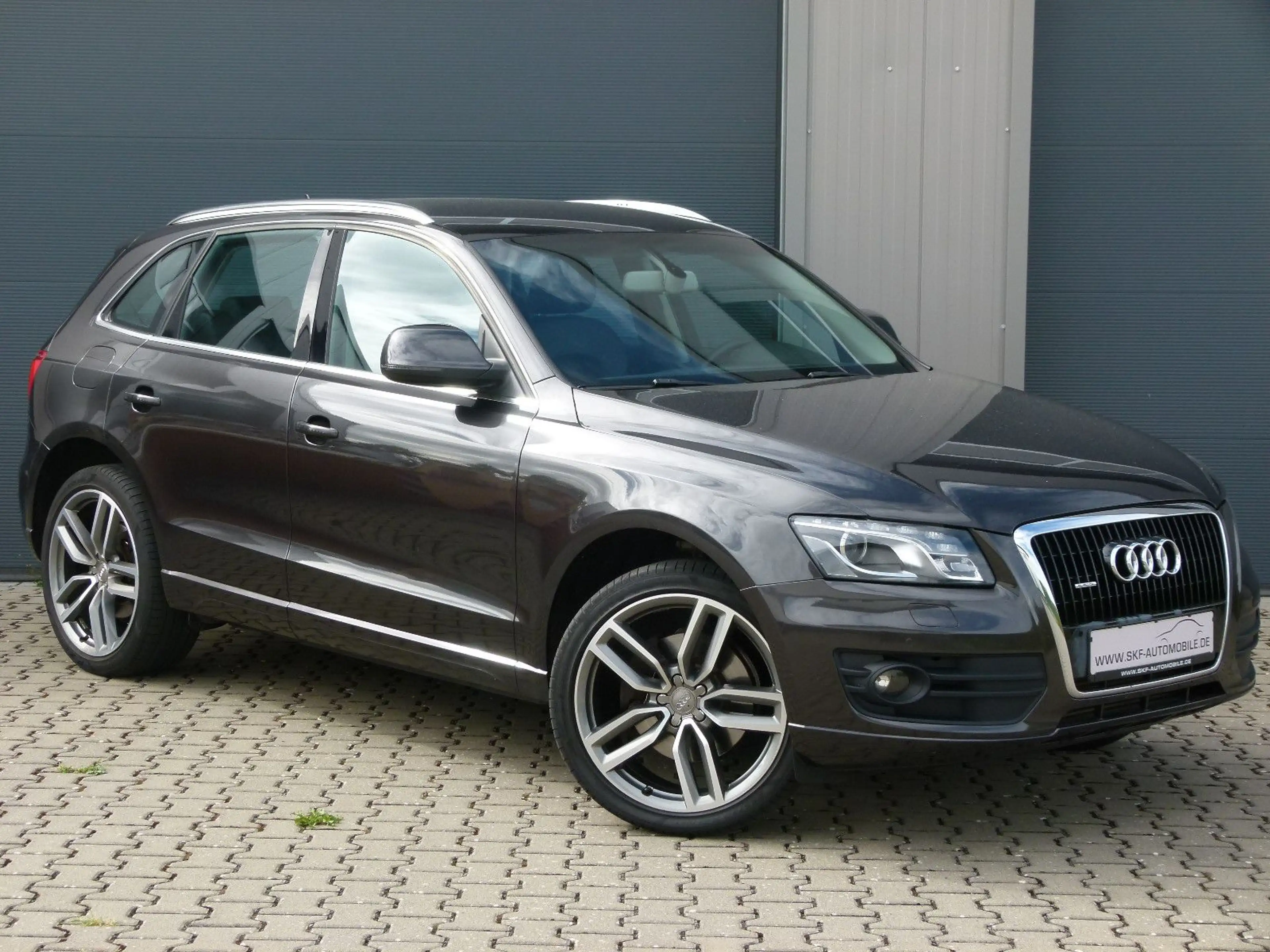 Audi Q5 3.0 TDI 176 kW quattro S-line AHK Navi Xenon — photo 3