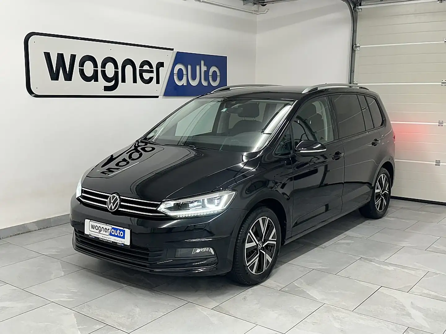 Volkswagen Touran Comfortline 2,0 TDI. LED ACC/Navi/RFK/AHK/ErgoS... Schwarz - 2