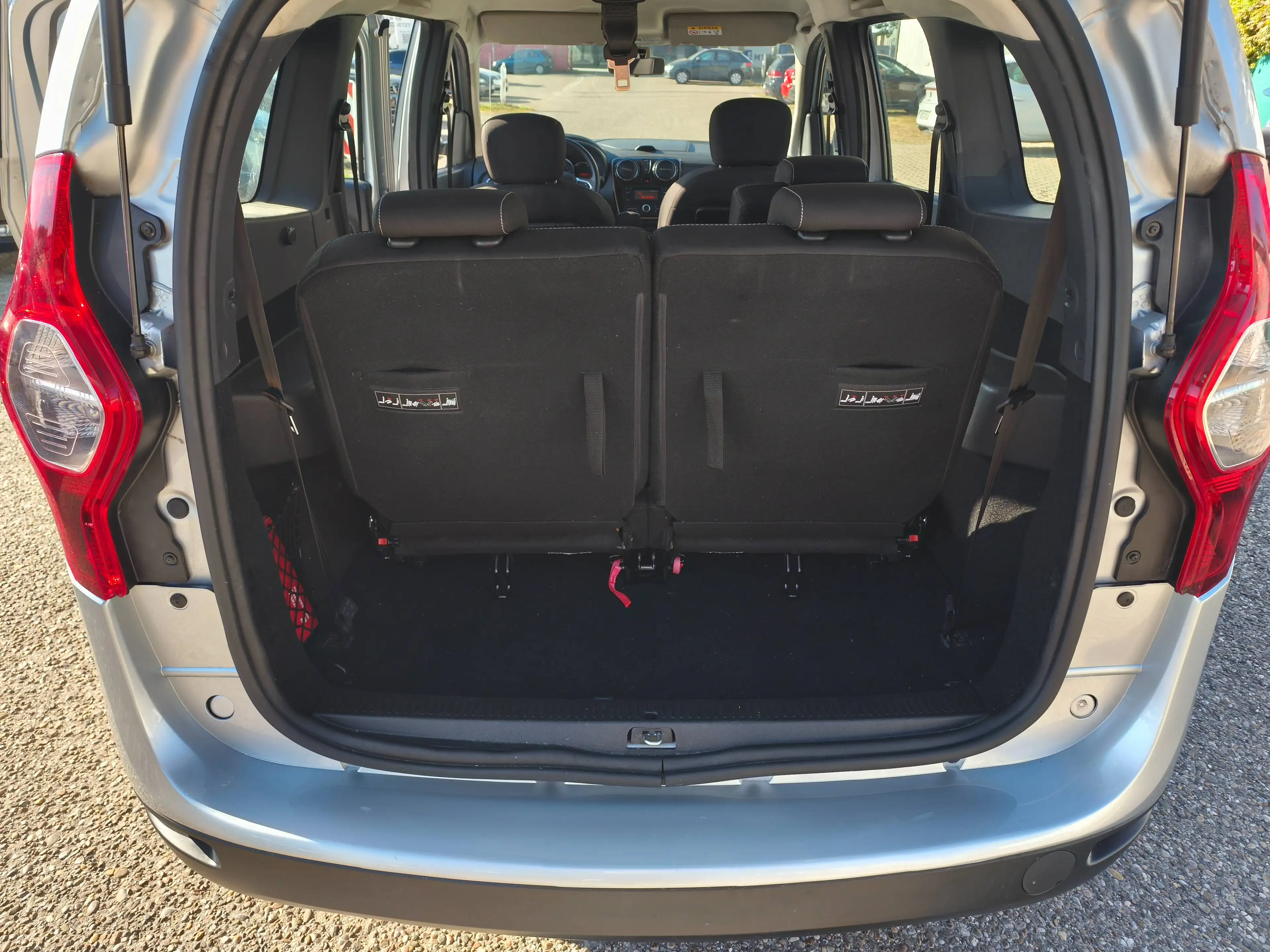 Dacia Lodgy Comfort*GARANTIE*7-SITZER*SERVICE-NEU* — photo 14