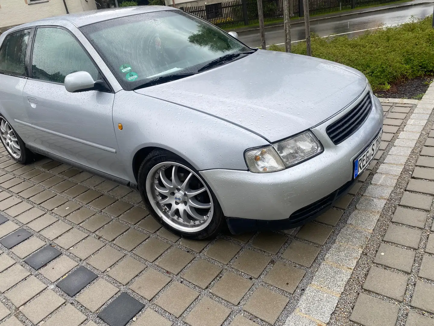 Audi A3 A3 1.6Attraction Argintiu - 1