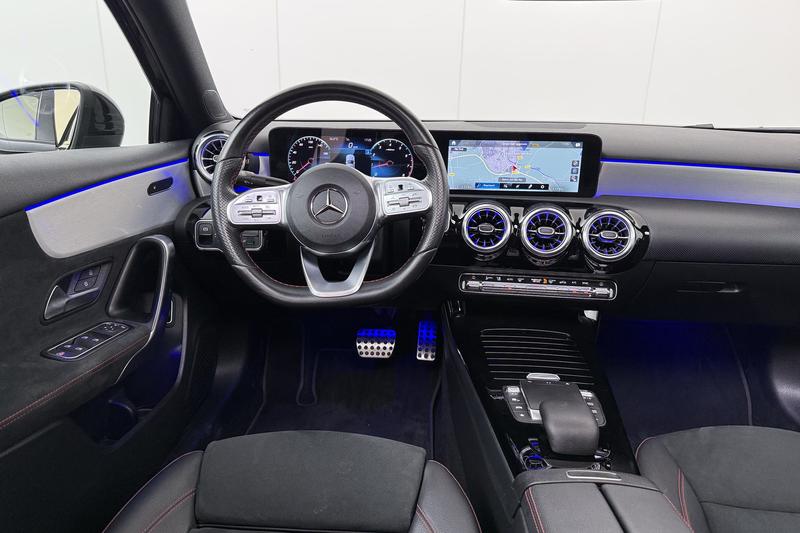 Mercedes-Benz A 180 AMG Night-Pack Pano-Dak 18'LMV Carplay Sfeerverlic — photo 14