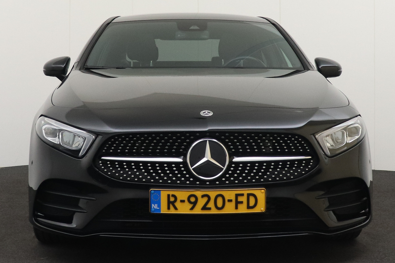 Mercedes-Benz A 180 AMG Night-Pack Pano-Dak 18'LMV Carplay Sfeerverlic — photo 3