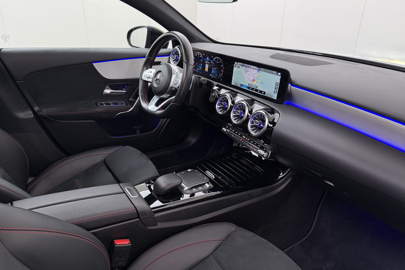 Mercedes-Benz A 180 AMG Night-Pack Pano-Dak 18'LMV Carplay Sfeerverlic — photo 13