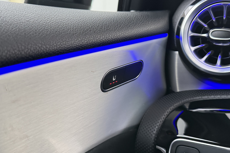 Mercedes-Benz A 180 AMG Night-Pack Pano-Dak 18'LMV Carplay Sfeerverlic — photo 16