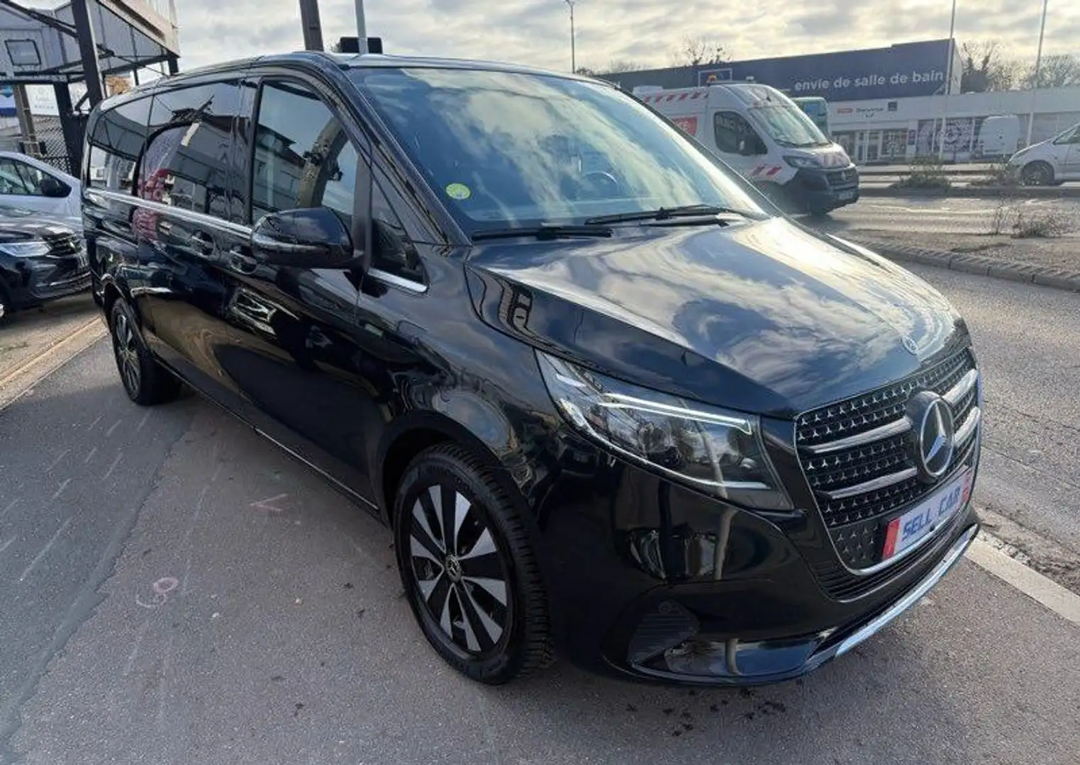 Mercedes-Benz V (2) 220d 163ch Extra-Long Avantgarde 9G-TRONIC Noir - 2