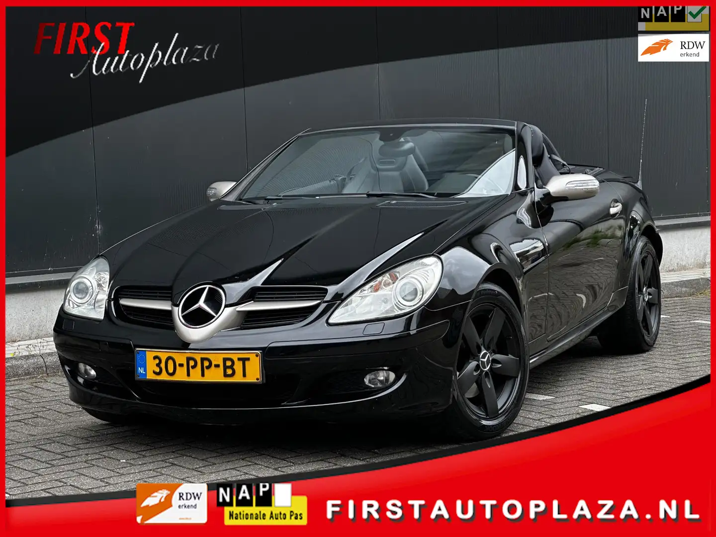 Mercedes-Benz SLK 200 Kompressor CABRIO HARDTOP AUTOMAAT LEDER/NAVI/CRUI Zwart - 1