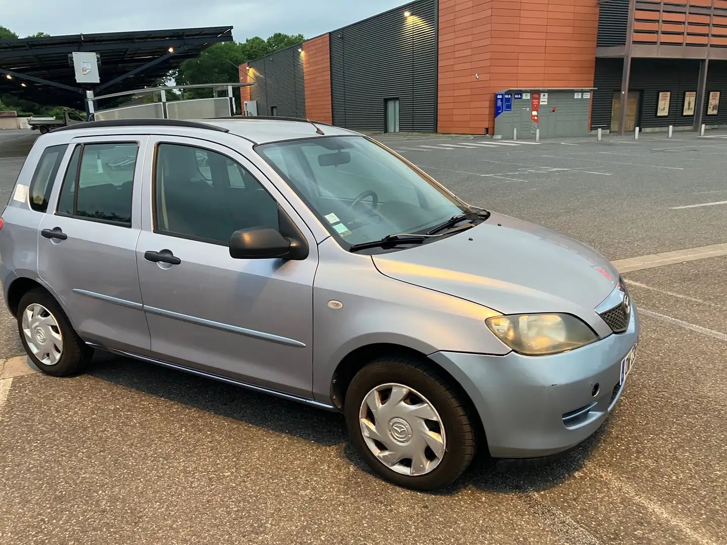Mazda 2 Mazda2 1.25 MZI Harmonie Clim Bleu - 2