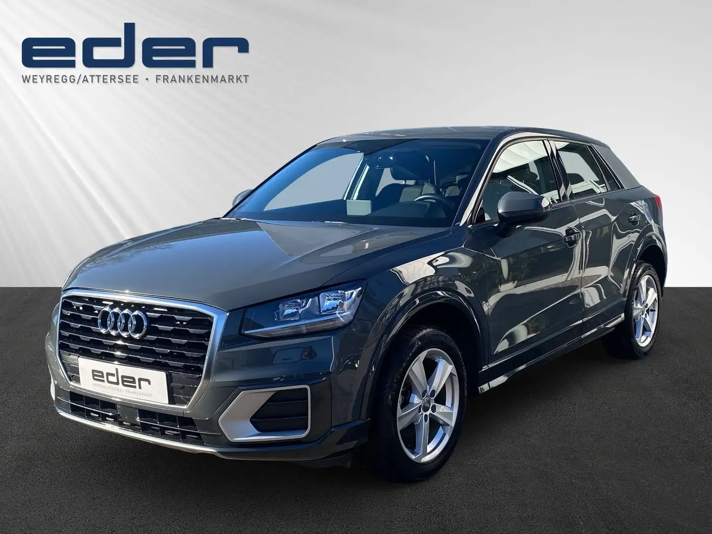 Audi Q2 30 TFSI Sport Grau - 1
