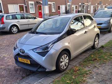 Aygo 1.0 VVT-i x-fun