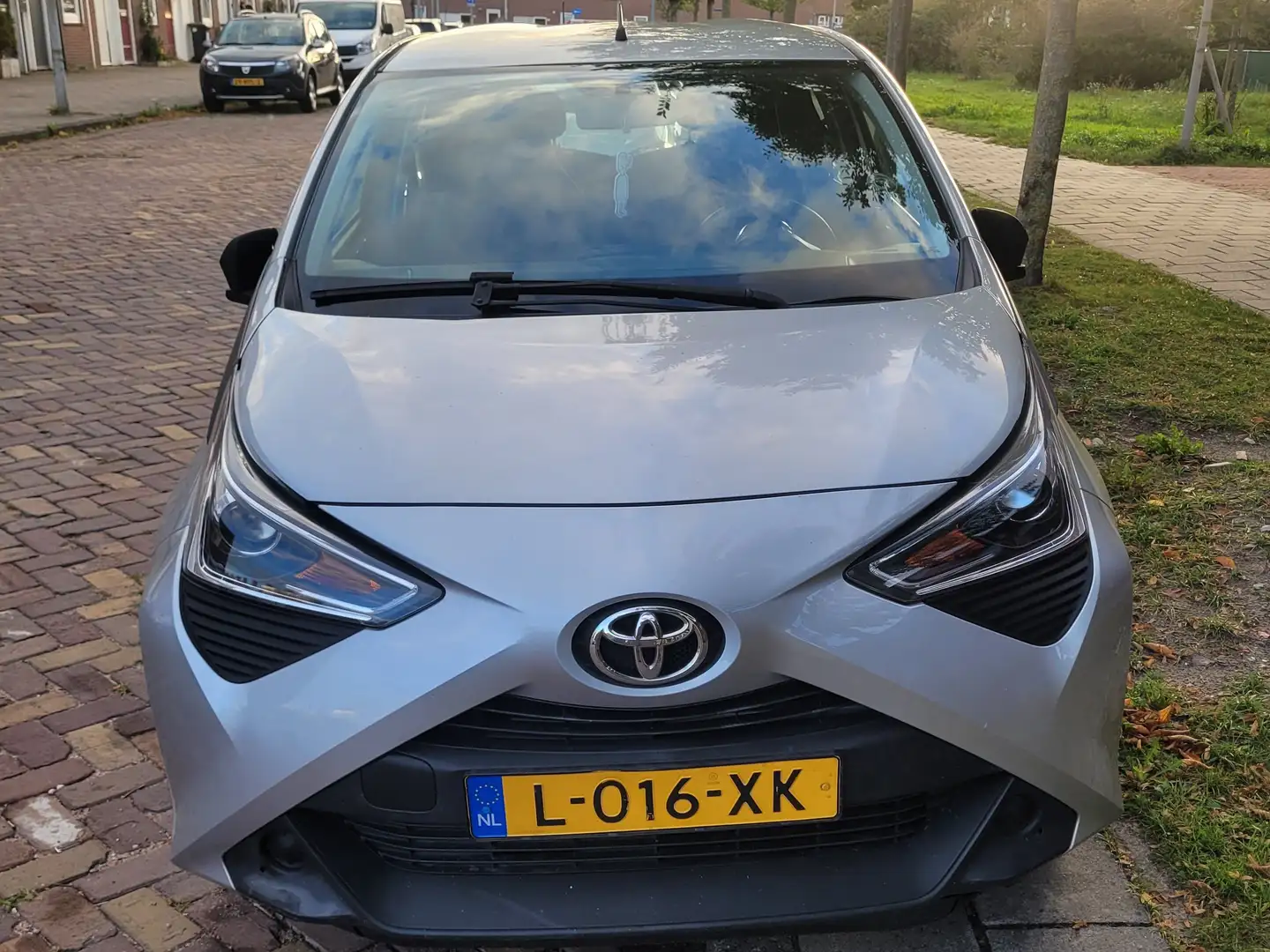 Toyota Aygo Aygo 1.0 VVT-i x-fun Zilver - 2