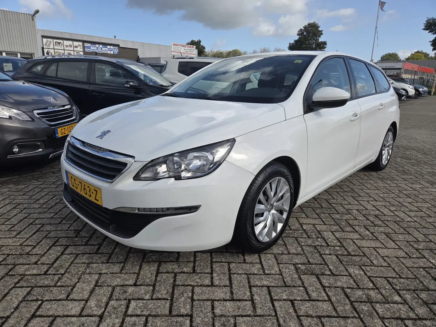 Peugeot 308 SW 1.2 PureTech Blue Lease Wit - 1