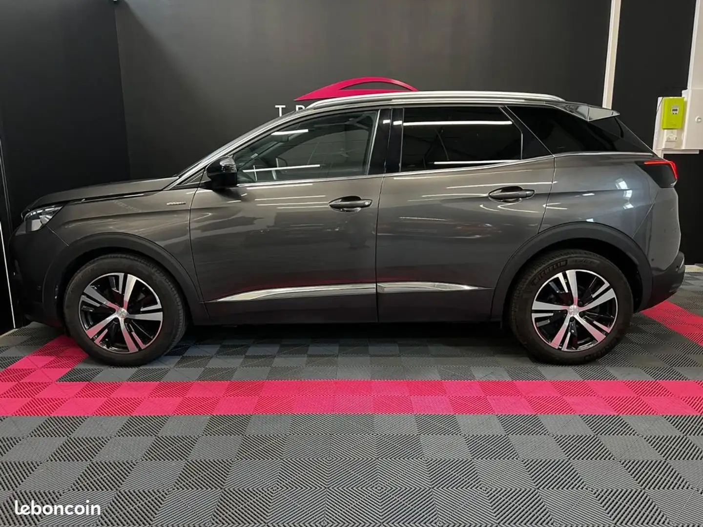 Peugeot 3008 130ch SS BVM6 GT Line TOIT OUVRANT SUIVI ENTRETIEN Gris - 2